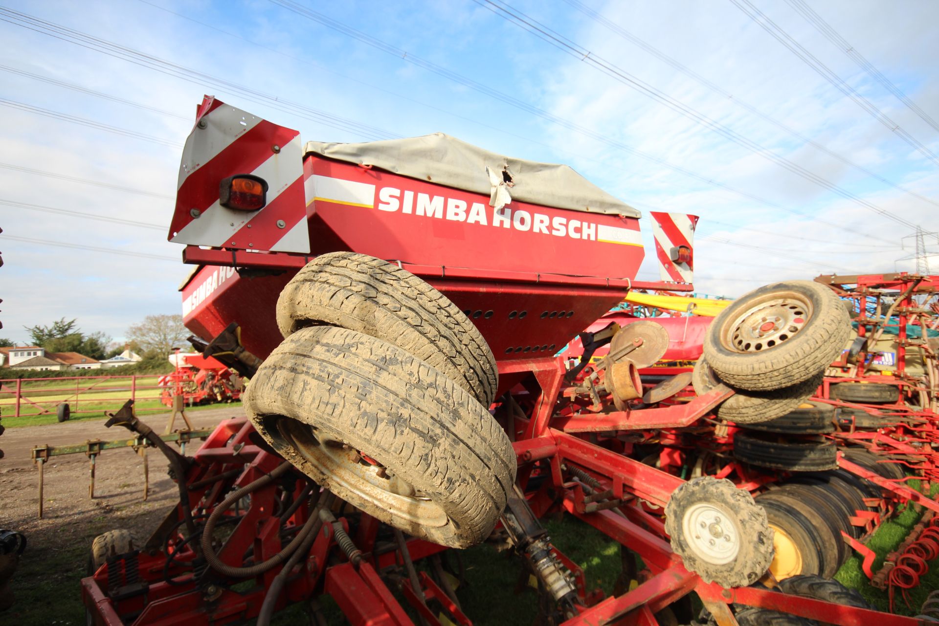 Horsch CO4 4m tine drill. With tramline, control box, various spares and manuals. V. - Bild 4 aus 54