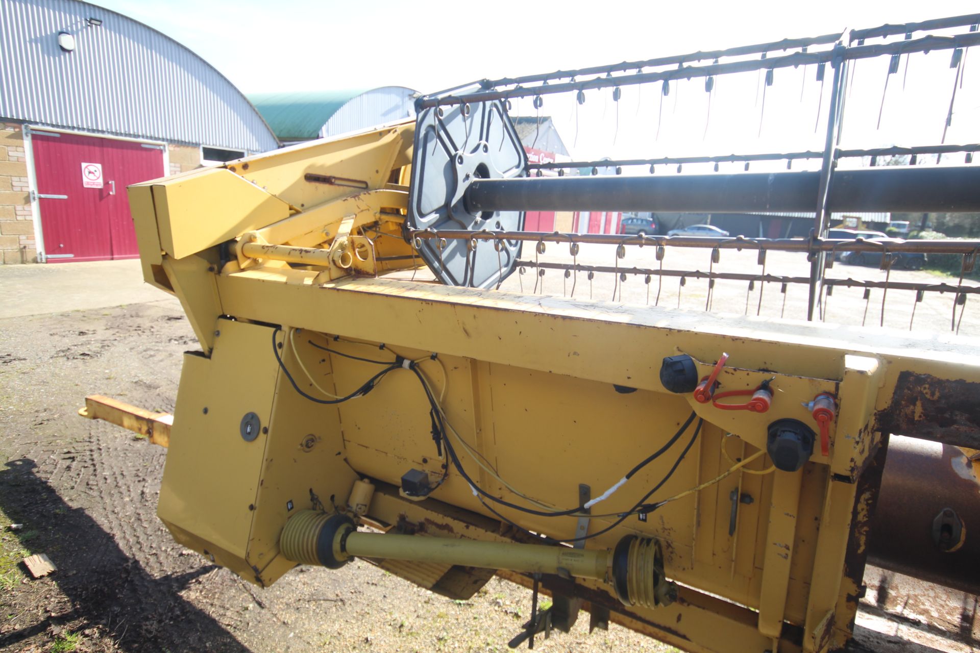 New Holland TX65 5 straw walker combine harvester. Registration N887 SKS. Date of first registration - Image 147 of 163