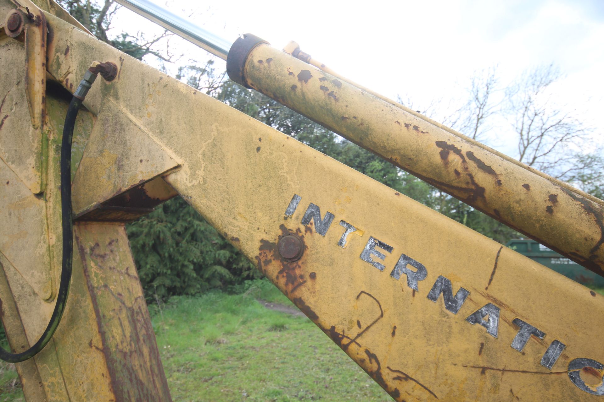 International Harvester 260A 2WD backhoe loader. Registration CWJ 891T (no paperwork). Date of first - Bild 41 aus 104