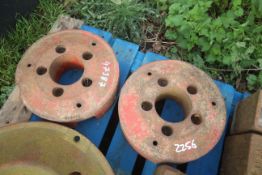 2x Lely wheel weights.