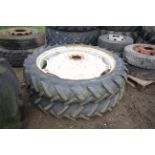 John Deere 9.5x44 rowcrop wheels and tyres. V