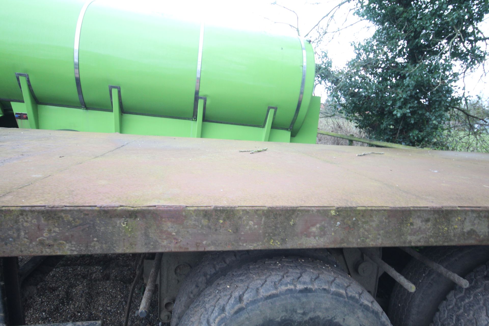 40ft twin axle straw trailer. With dolly and metal floor. V - Image 17 of 42