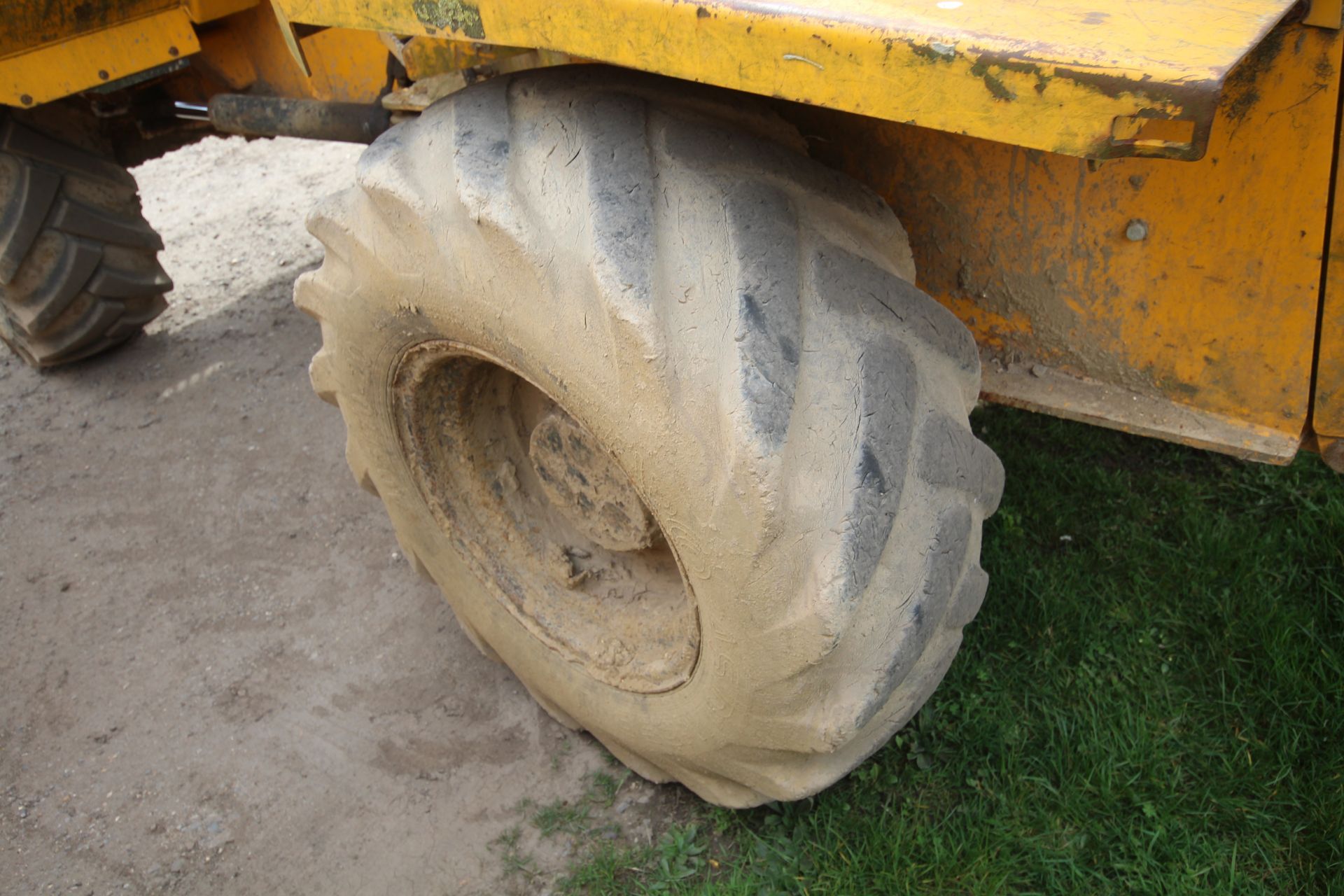 Thwaites 6T 4WD dumper. 2007. 4,971 hours. Serial number SLCM565ZZ706B4658. 405/70-20 wheels and - Image 18 of 35
