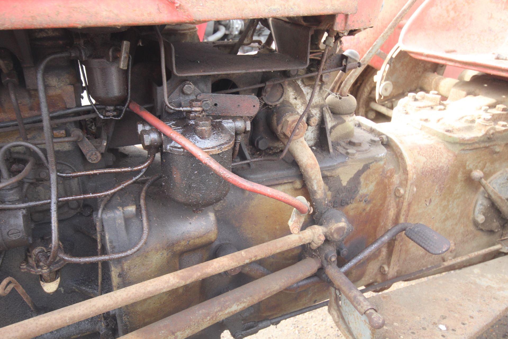 Massey Ferguson 35 23C 4cyl diesel 2WD tractor. Registration 260 ABJ. Date of first registration - Bild 12 aus 35