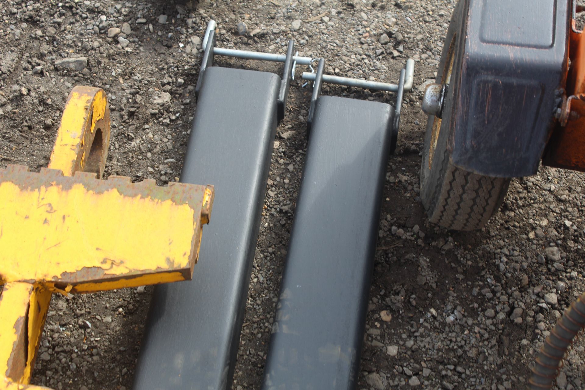 Pallet tine extensions. - Image 5 of 6