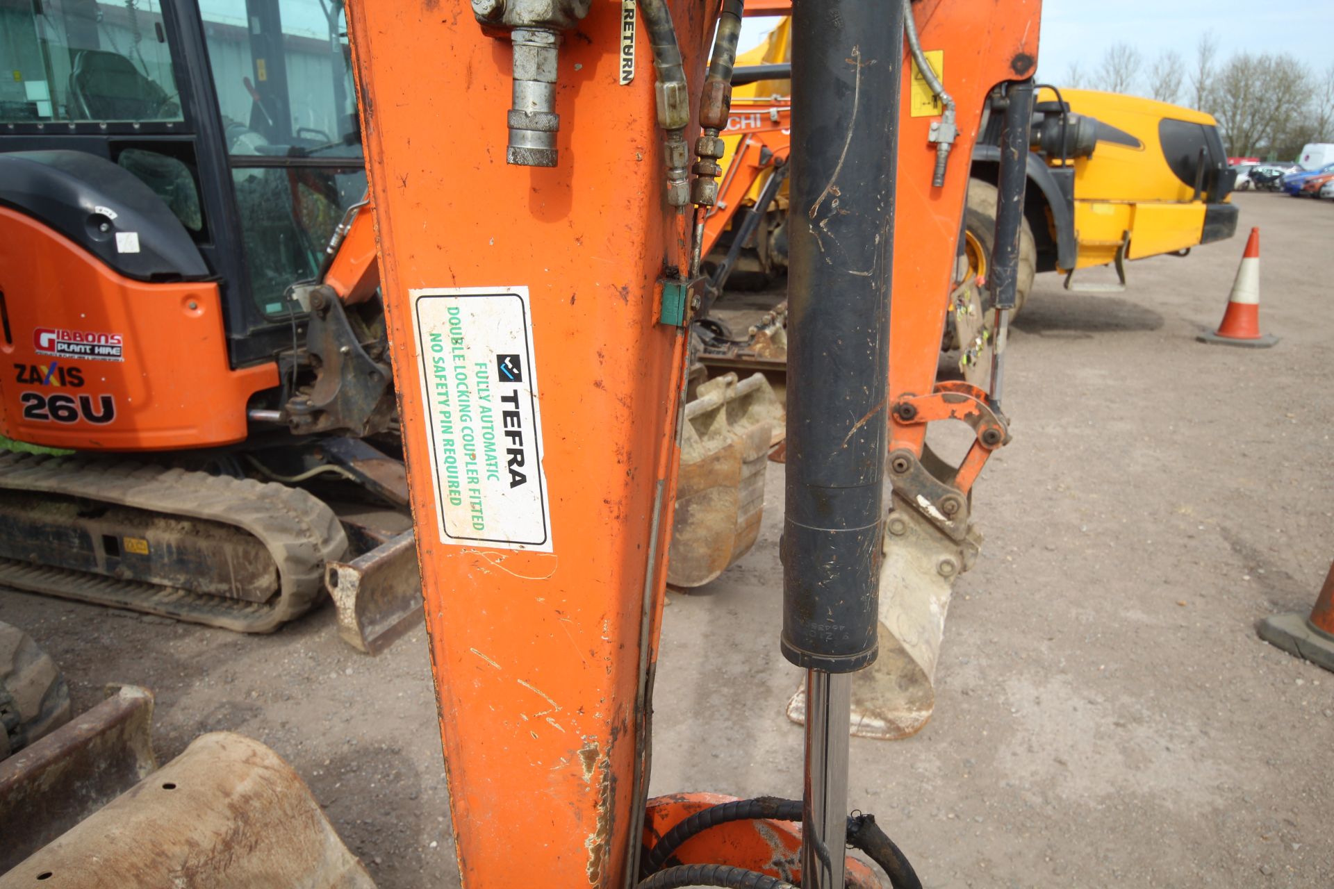 Hitachi Z-Axis 26U-5A CR 2.6T rubber track excavator. 2018. 3,000 hours. Serial number - Bild 7 aus 57