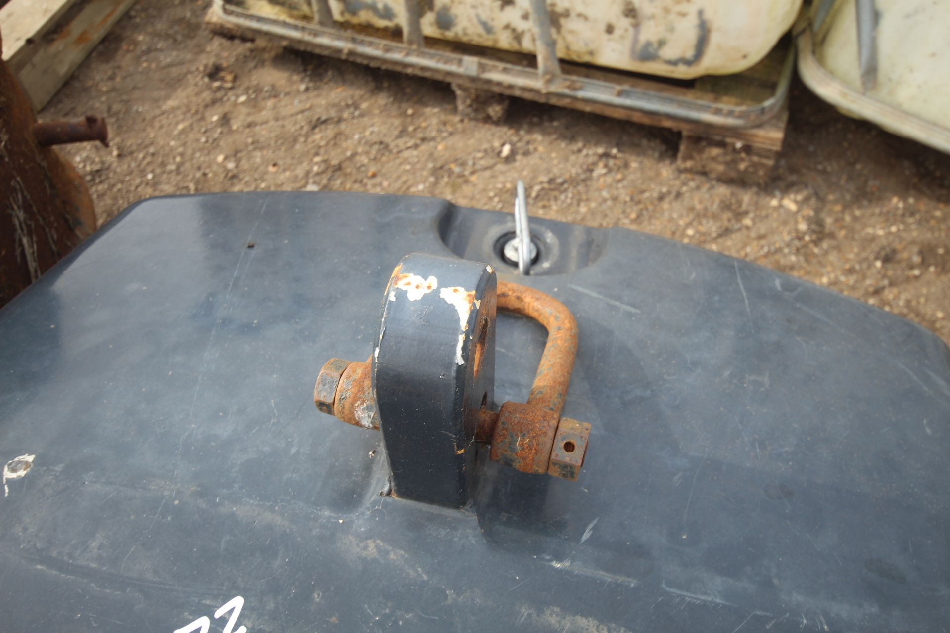 Case 1T front weight. Can be converted to fit linkage. V - Image 2 of 7