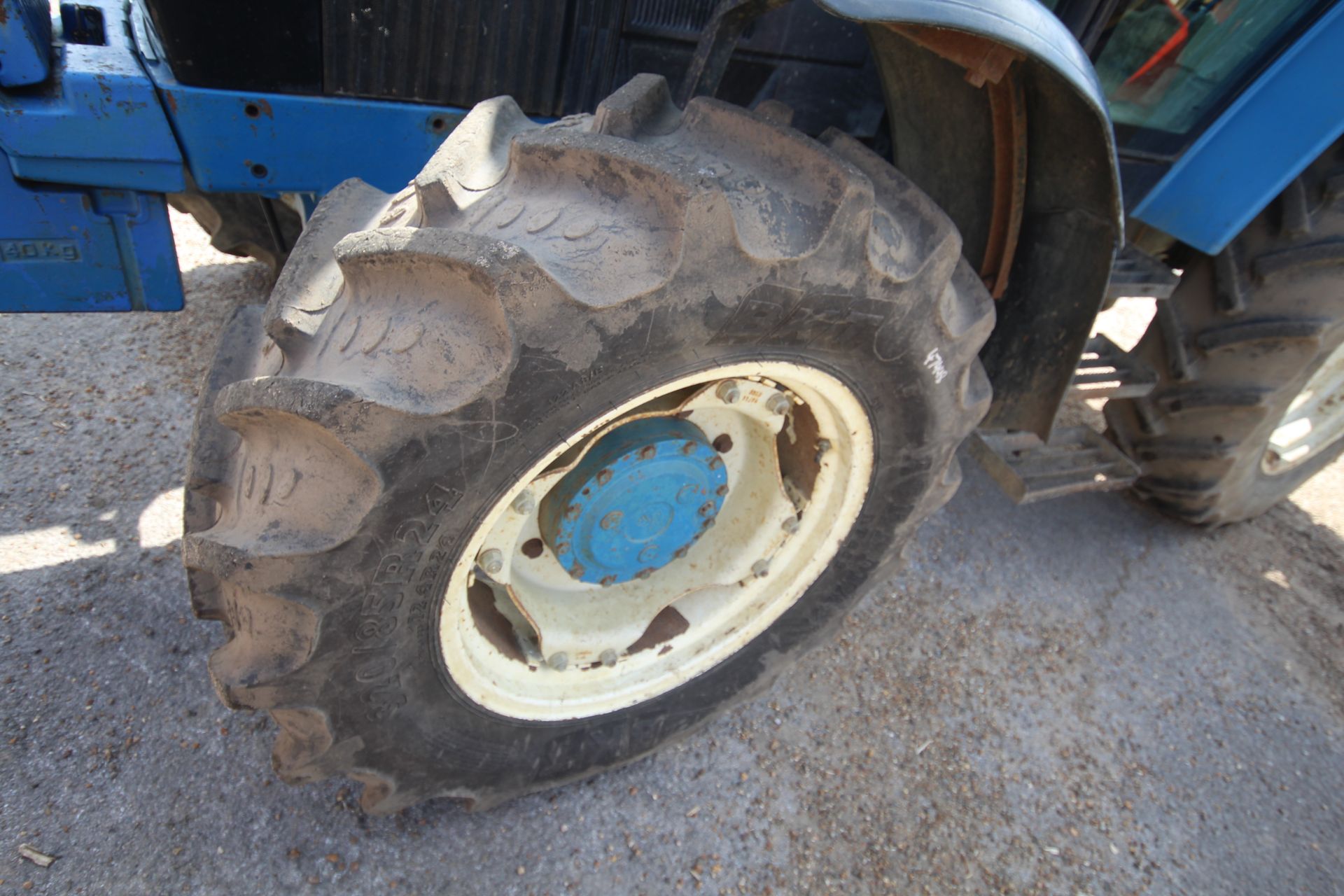 Ford 6640 Powerstar SLE 4WD tractor. Registration M622 WVW. Date of first registration 09/01/1995. - Image 10 of 67