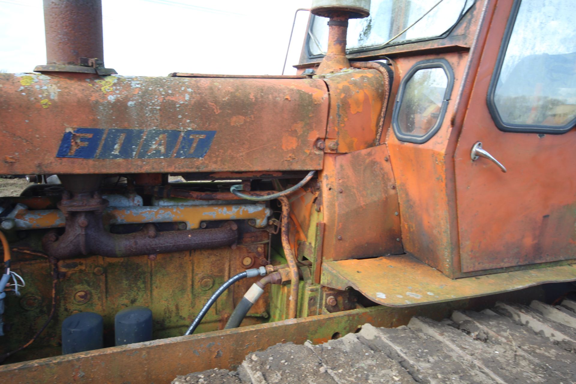 Fiat 100c steel tracked crawler. With Turner rear linkage. Owned from new. Unused for some time - Image 9 of 58