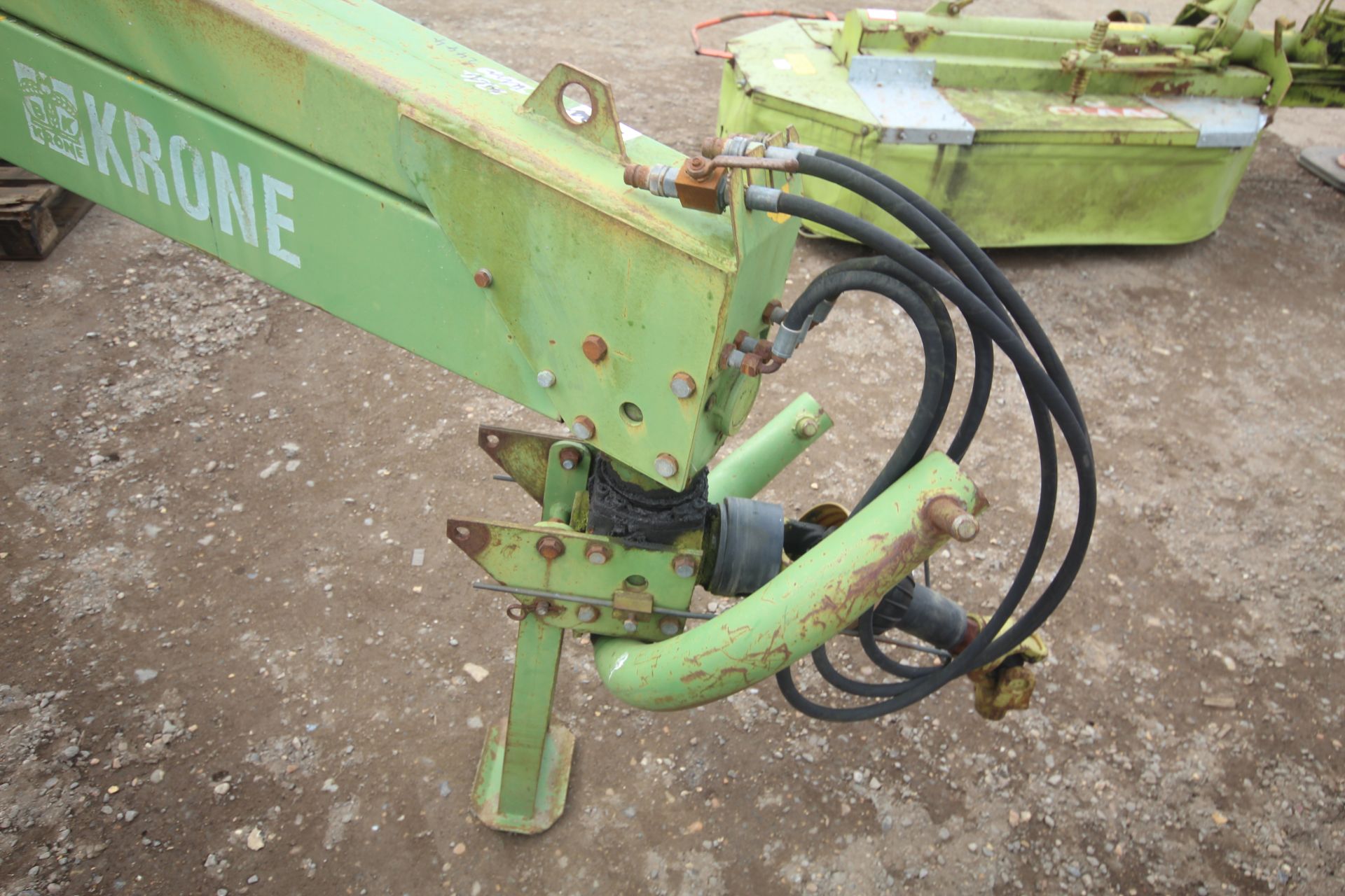 Krone 10ft trailed disc mower (no conditioner, removed). Model AM323CV. Serial number 379033. V - Image 3 of 18