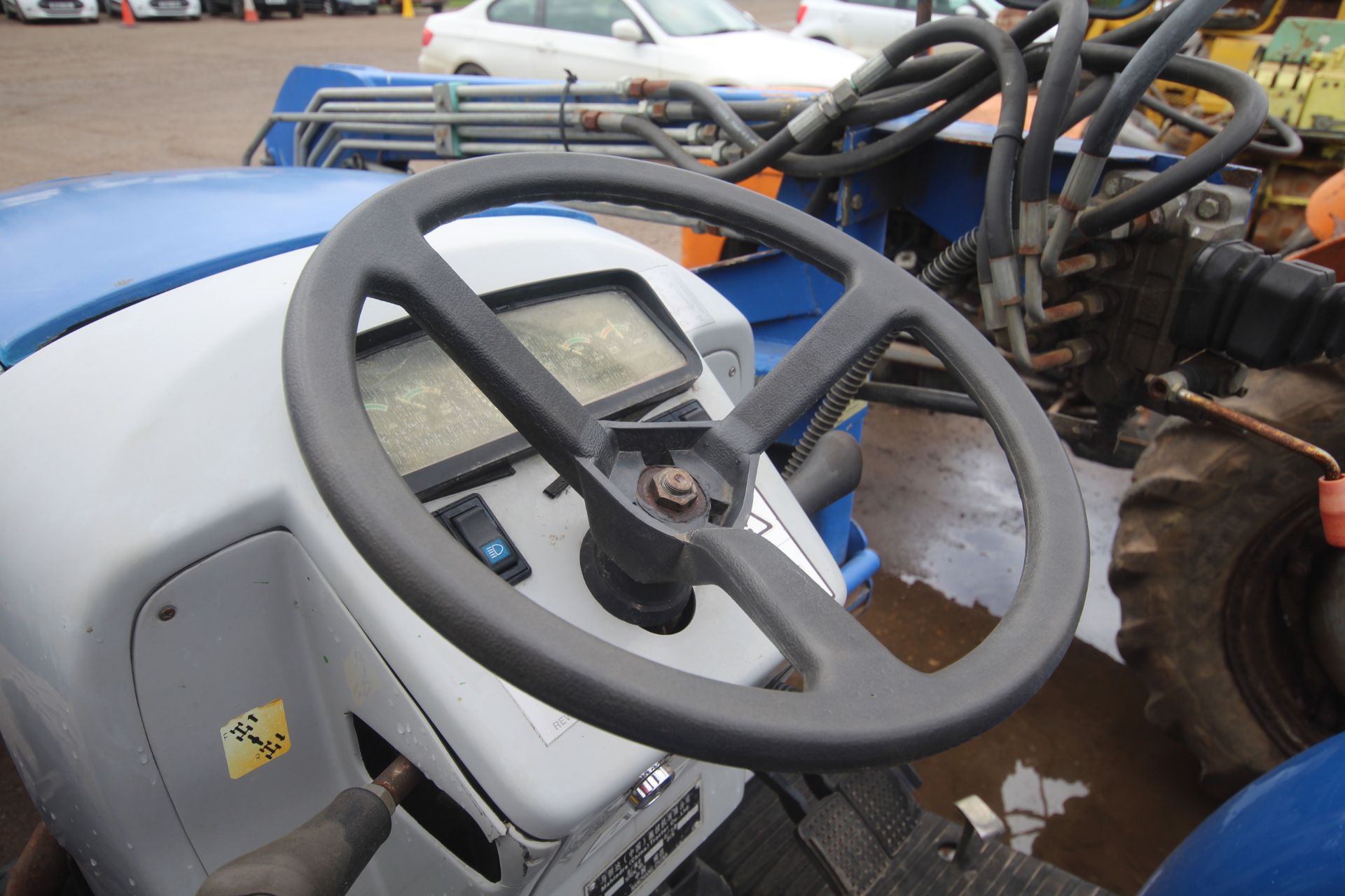 Lenar JL254 II 4WD compact tractor. Turf wheels and tyres. Lenar LDJL245K power loader. With - Bild 26 aus 39