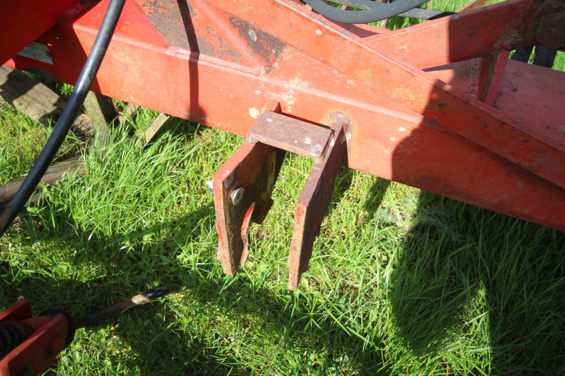 Large set of hydraulic folding spring tines. Owned from new. From a local Deceased estate. - Bild 7 aus 17