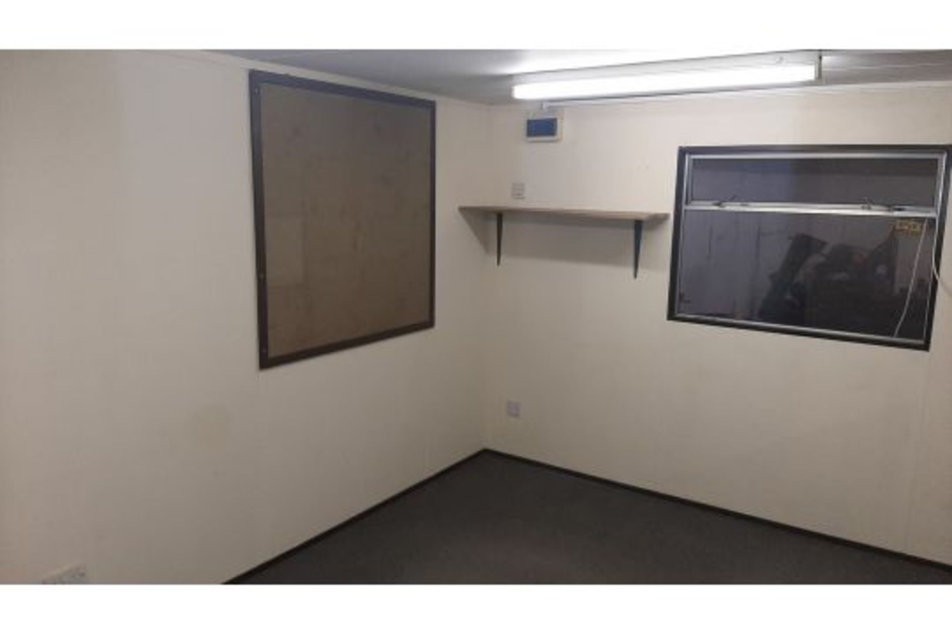10ft x 32ft jack leg cabin. With two 10ftx 14ft rooms and hall. Used as office inside building. - Image 16 of 18