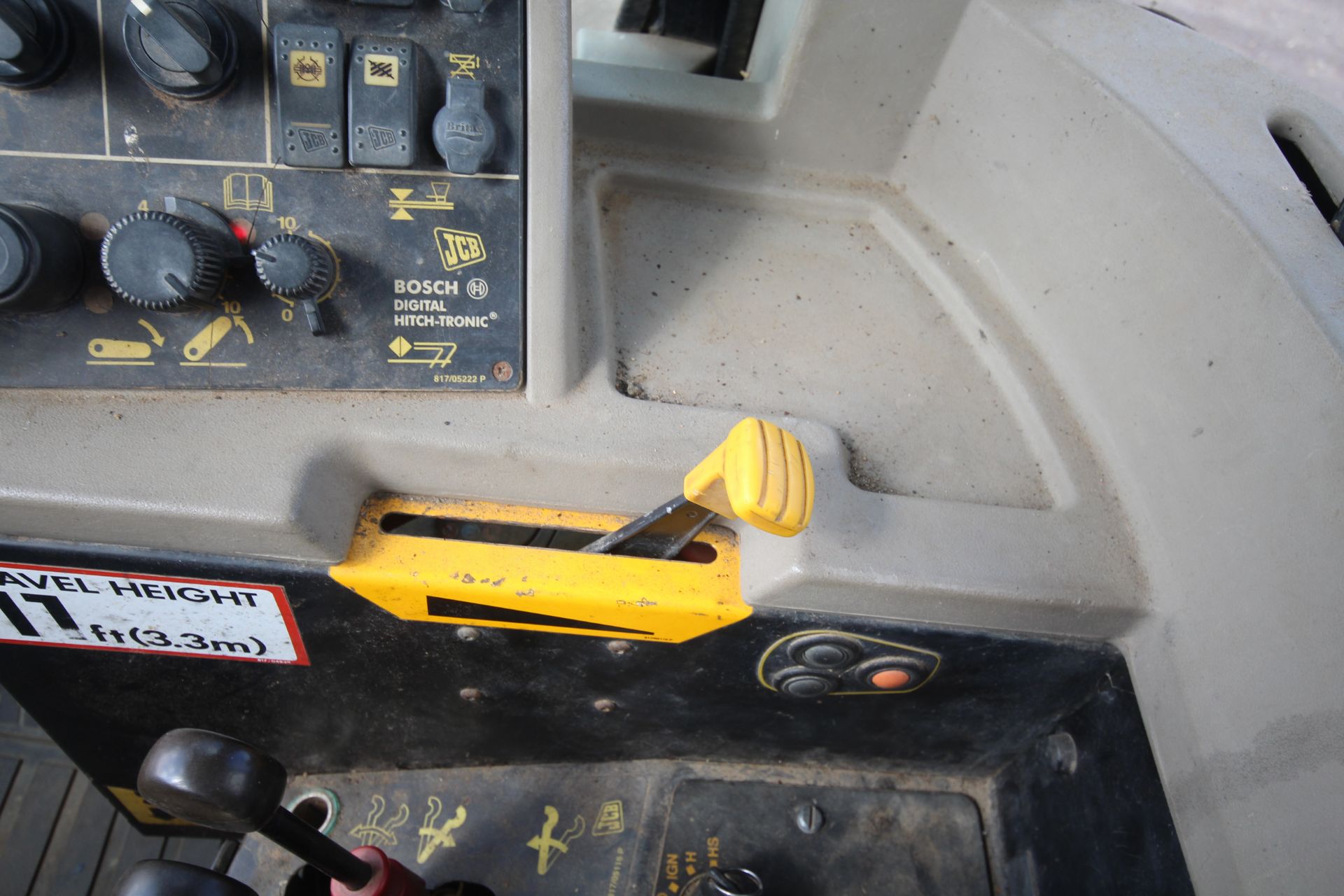 JCB Fastrac 3185 Autoshift 4WD tractor. Registration X642 AHT. Date of first registration 04/09/ - Image 69 of 71