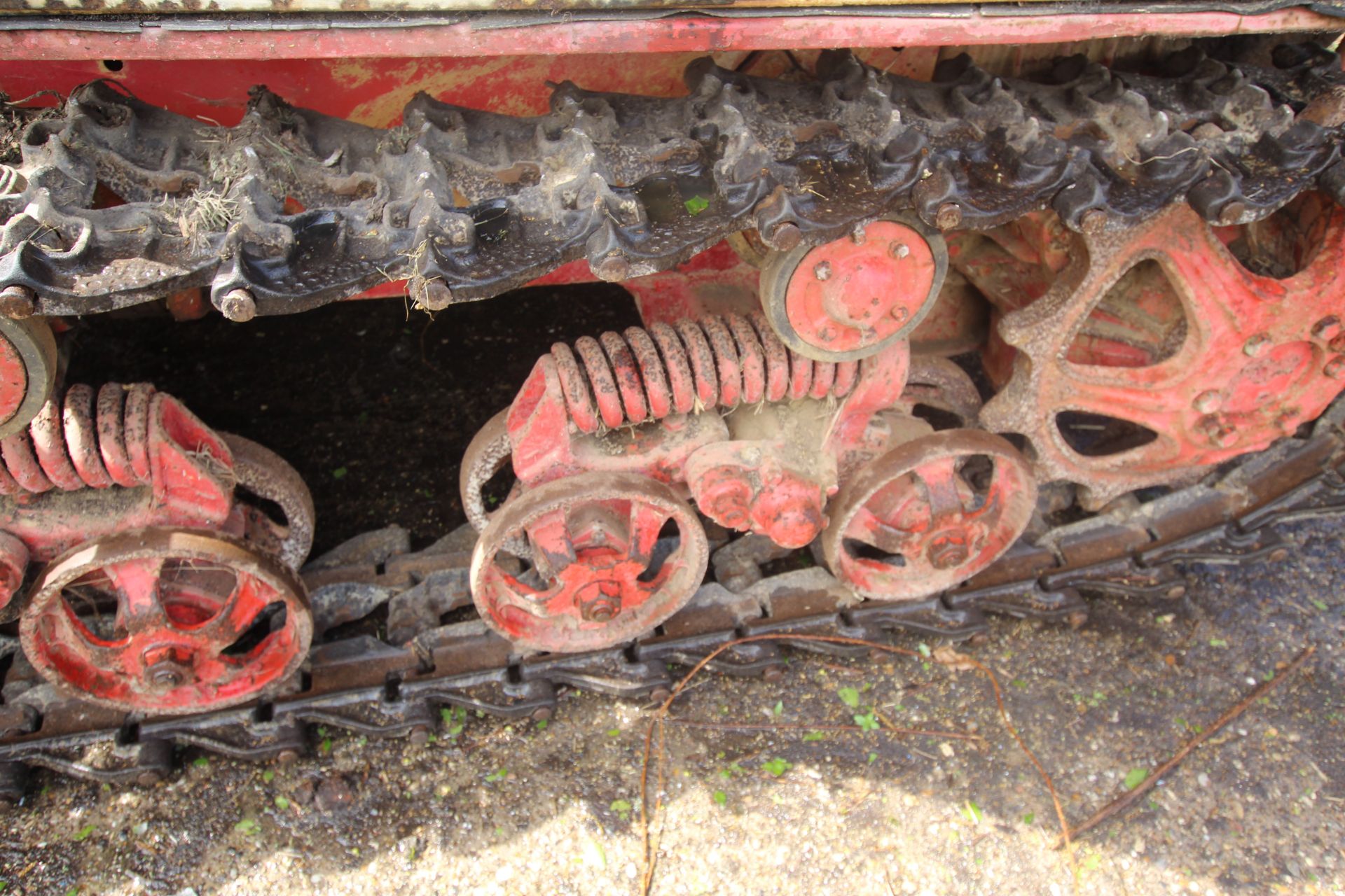 Belarus 750 four-cylinder diesel engine steel track crawler. Registration GMU 427N. Date of first - Image 11 of 45