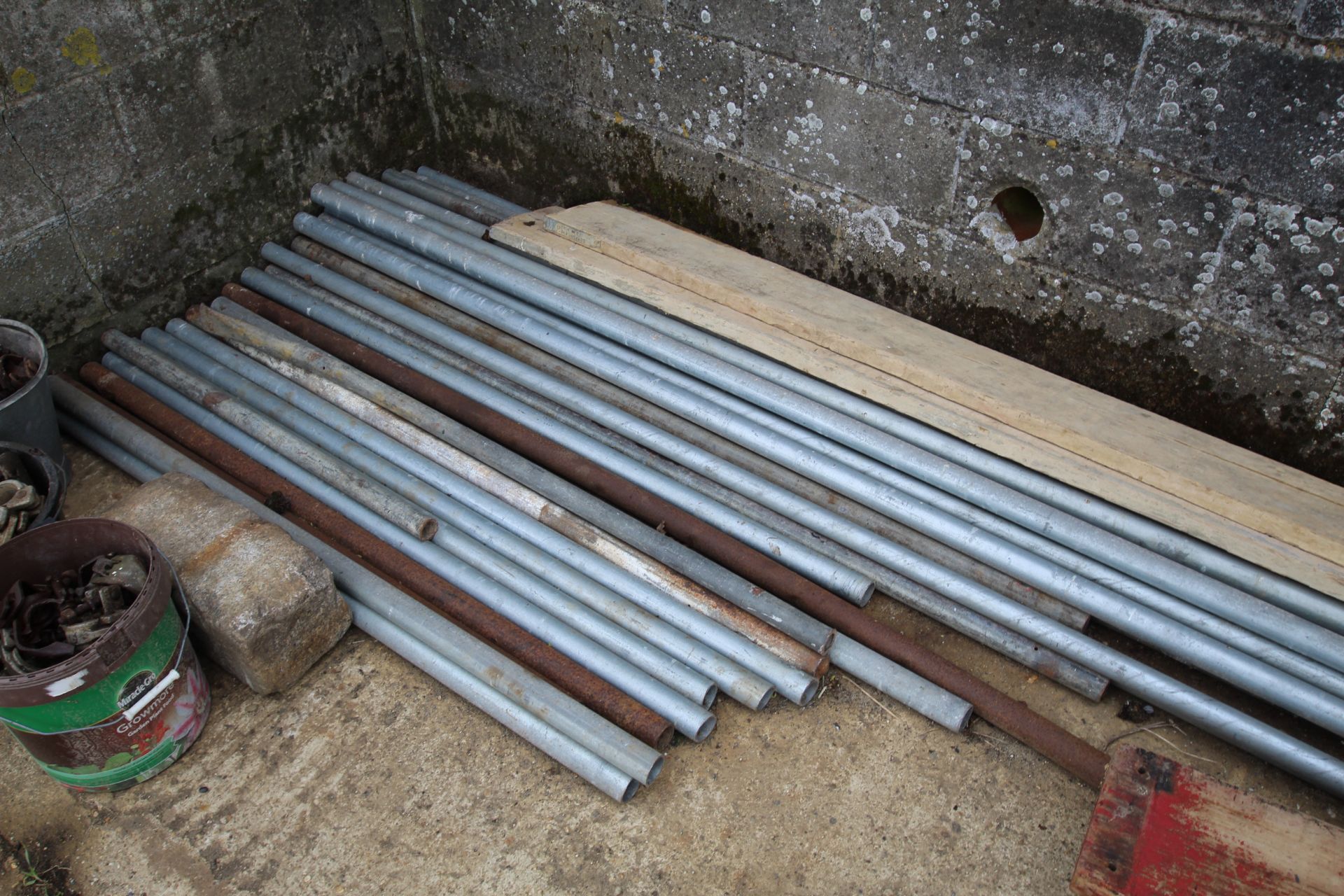 Various scaffolding, scaffold clamps and boards. - Image 6 of 7