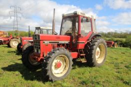 International 956 XL 4WD tractor. Registration ADX 134Y. Date of first registration 08/10/1982. 6,