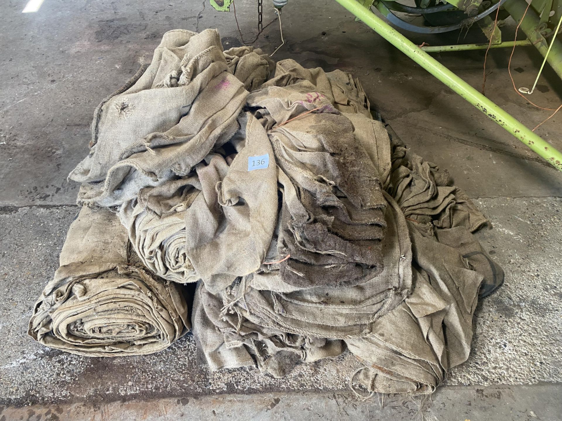 Quantity of hessian sacks.