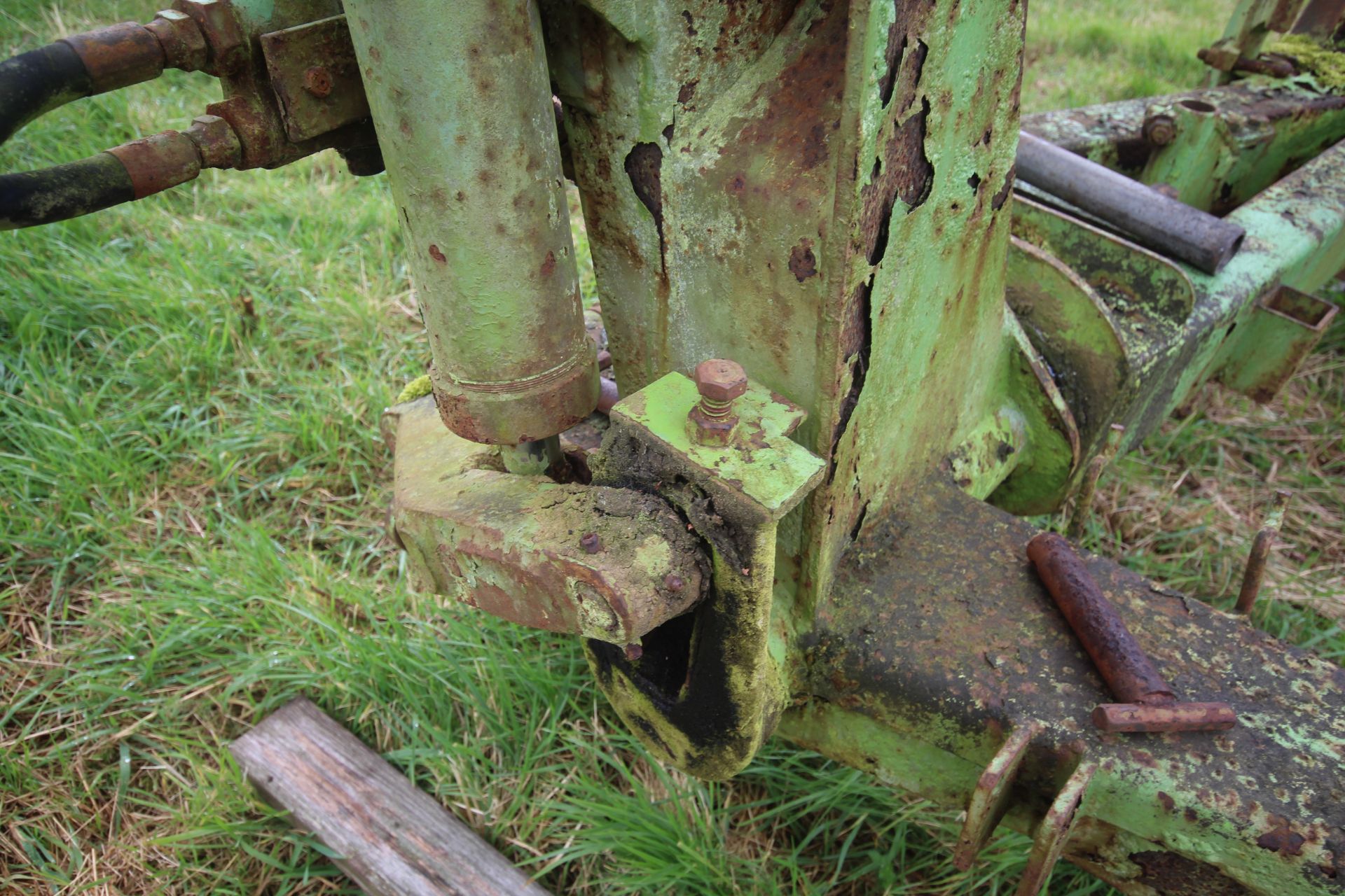 Dowdeswell 3+1 furrow reversible plough. - Image 7 of 28