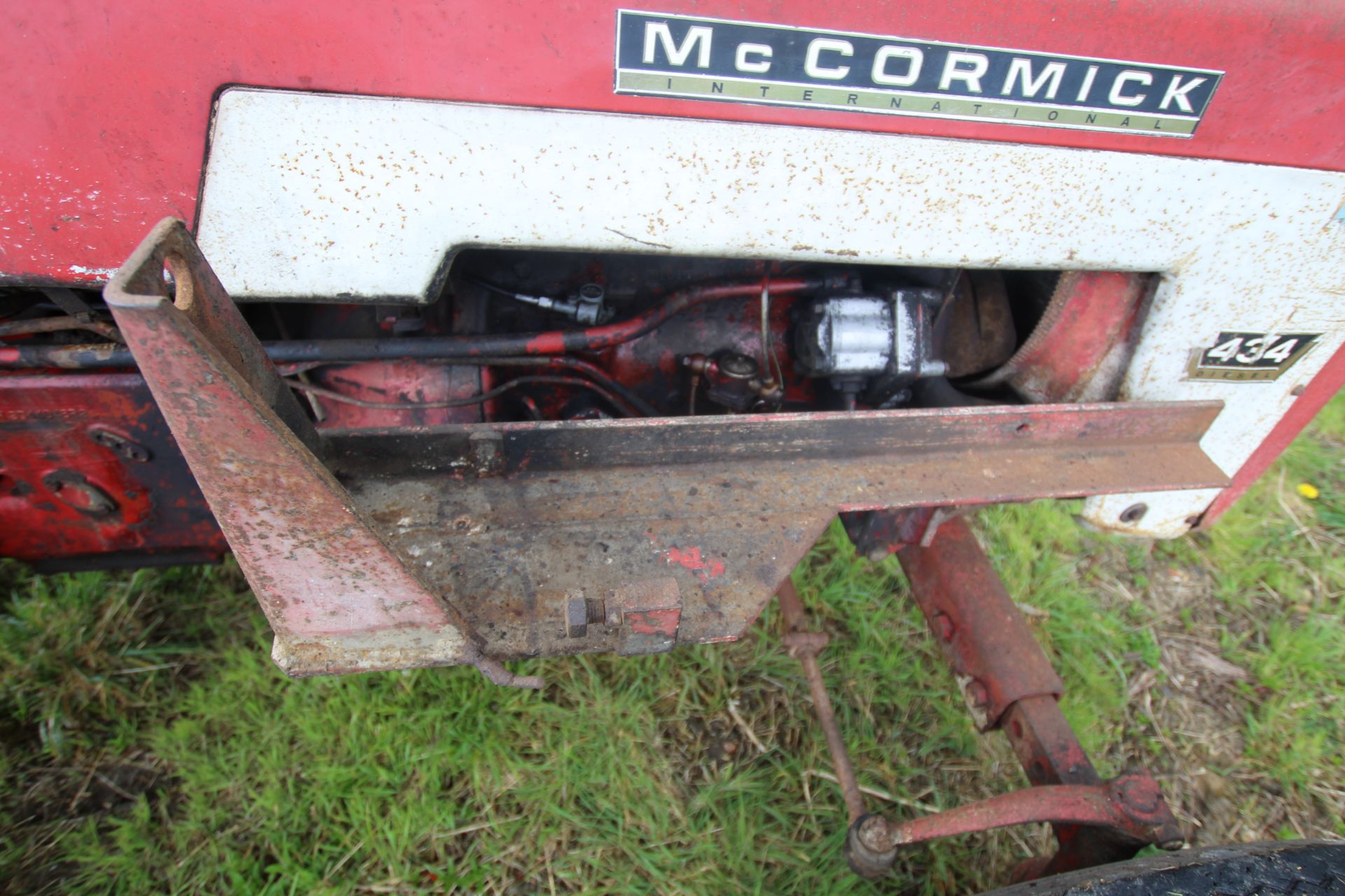 McCormick 434 2WD tractor. Registration FDX4 58D (expired). Serial No. B/2894. With Quicke loader ( - Image 31 of 58