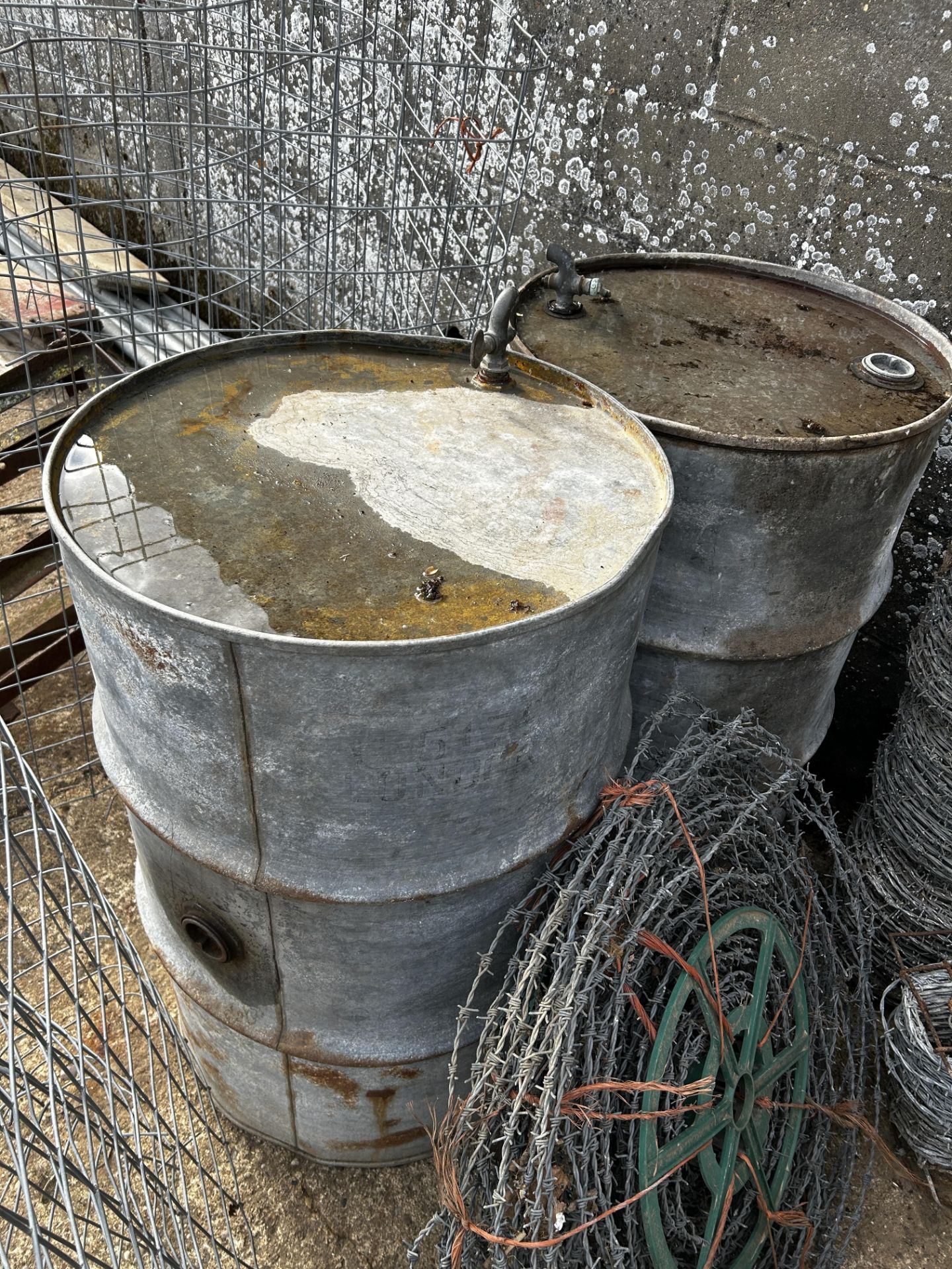 Pair of galvanised 40gallon drums with taps. - Image 2 of 3