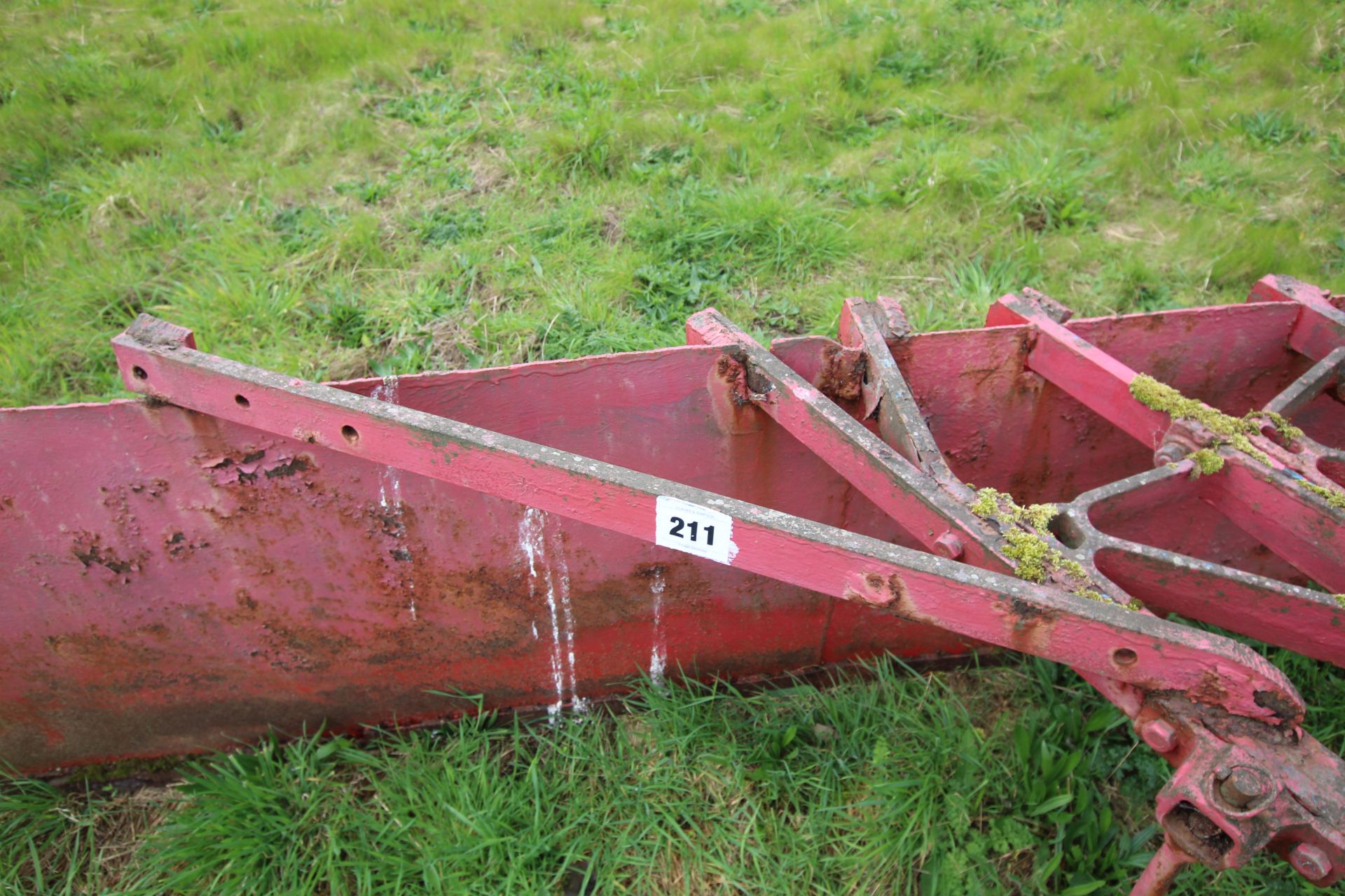 Farm made large heavy duty mounted grader. - Image 4 of 10