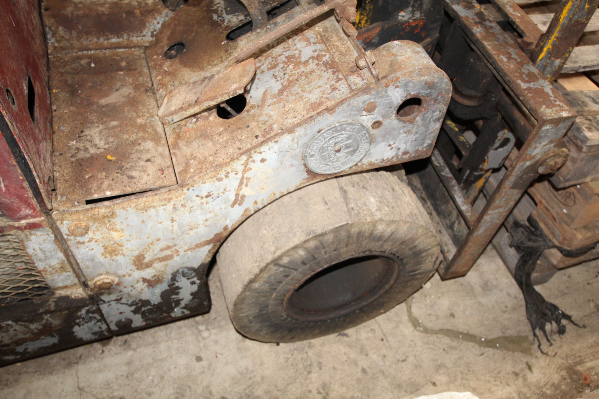 Coventry Climax Godiva diesel yard forklift. With three cylinder diesel engine. No battery. - Image 21 of 27