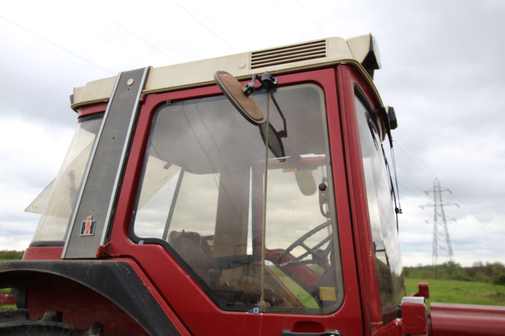 International 956 XL 4WD tractor. Registration ADX 134Y. Date of first registration 08/10/1982. 6, - Image 36 of 55