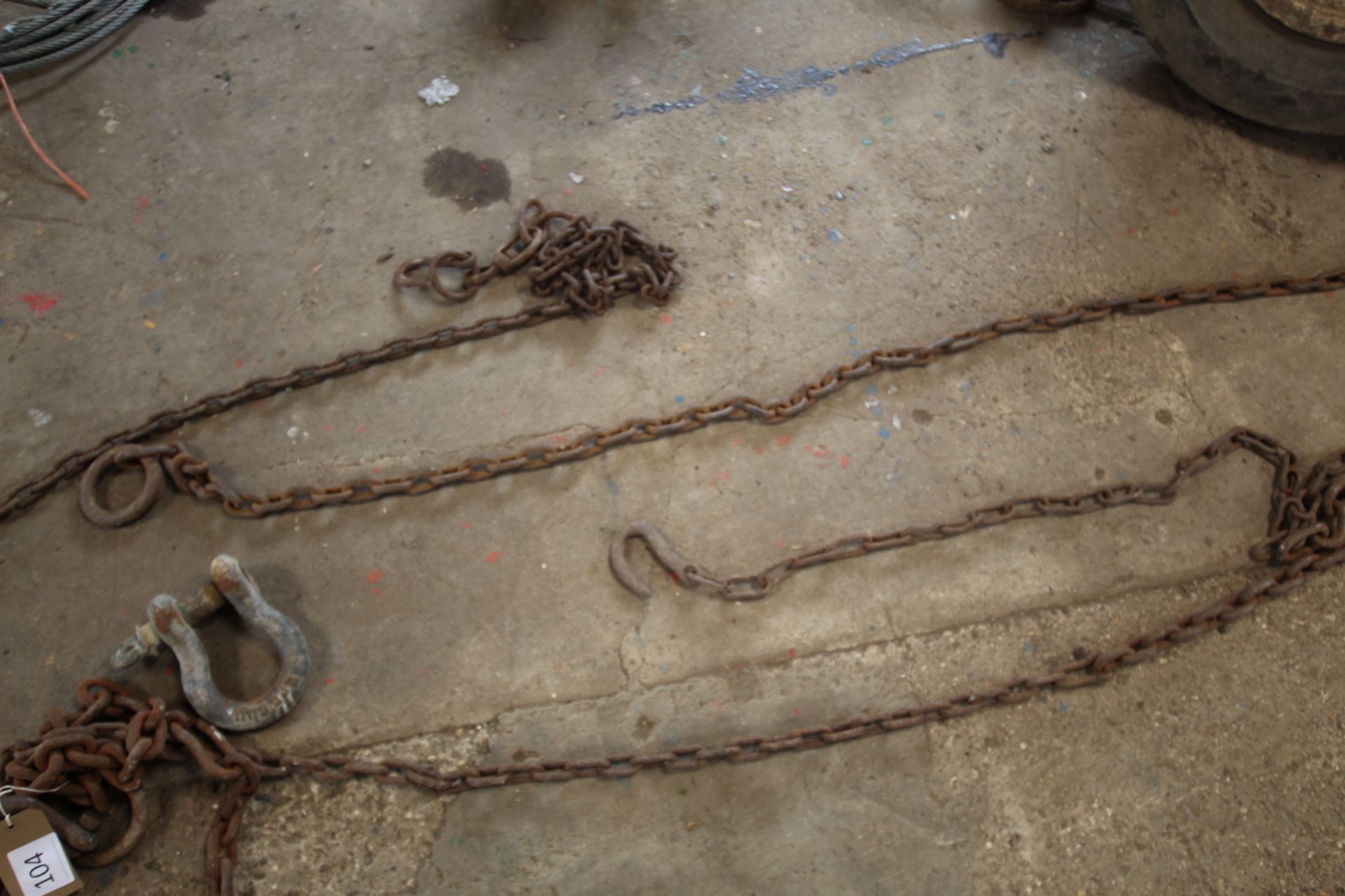 Various tow chains, large shackles etc - Image 3 of 7