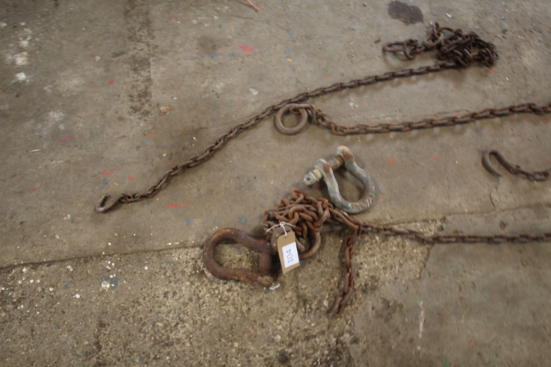 Various tow chains, large shackles etc - Image 2 of 7