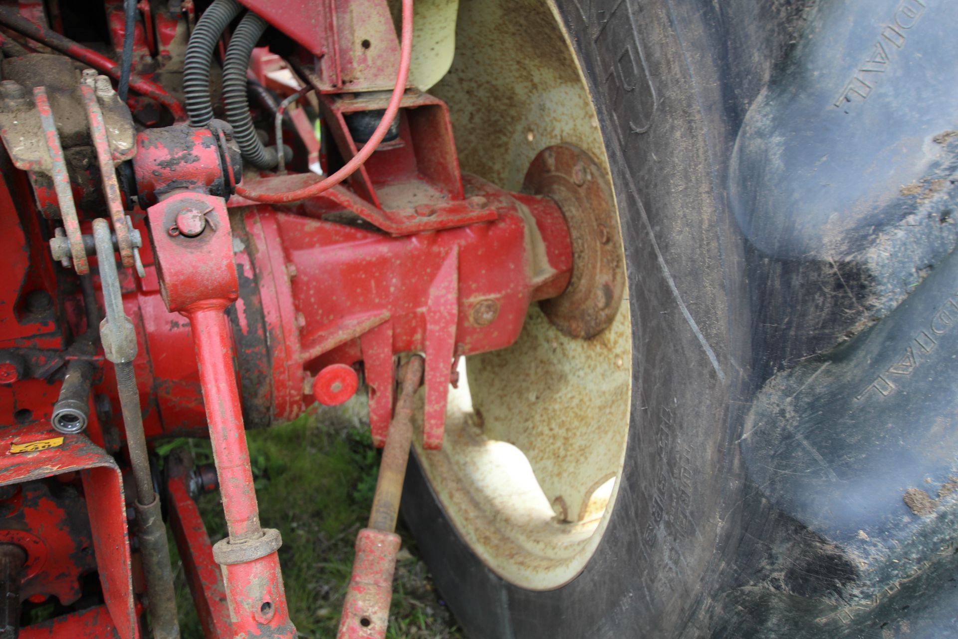 International 956 XL 4WD tractor. Registration ADX 134Y. Date of first registration 08/10/1982. 6, - Image 31 of 55