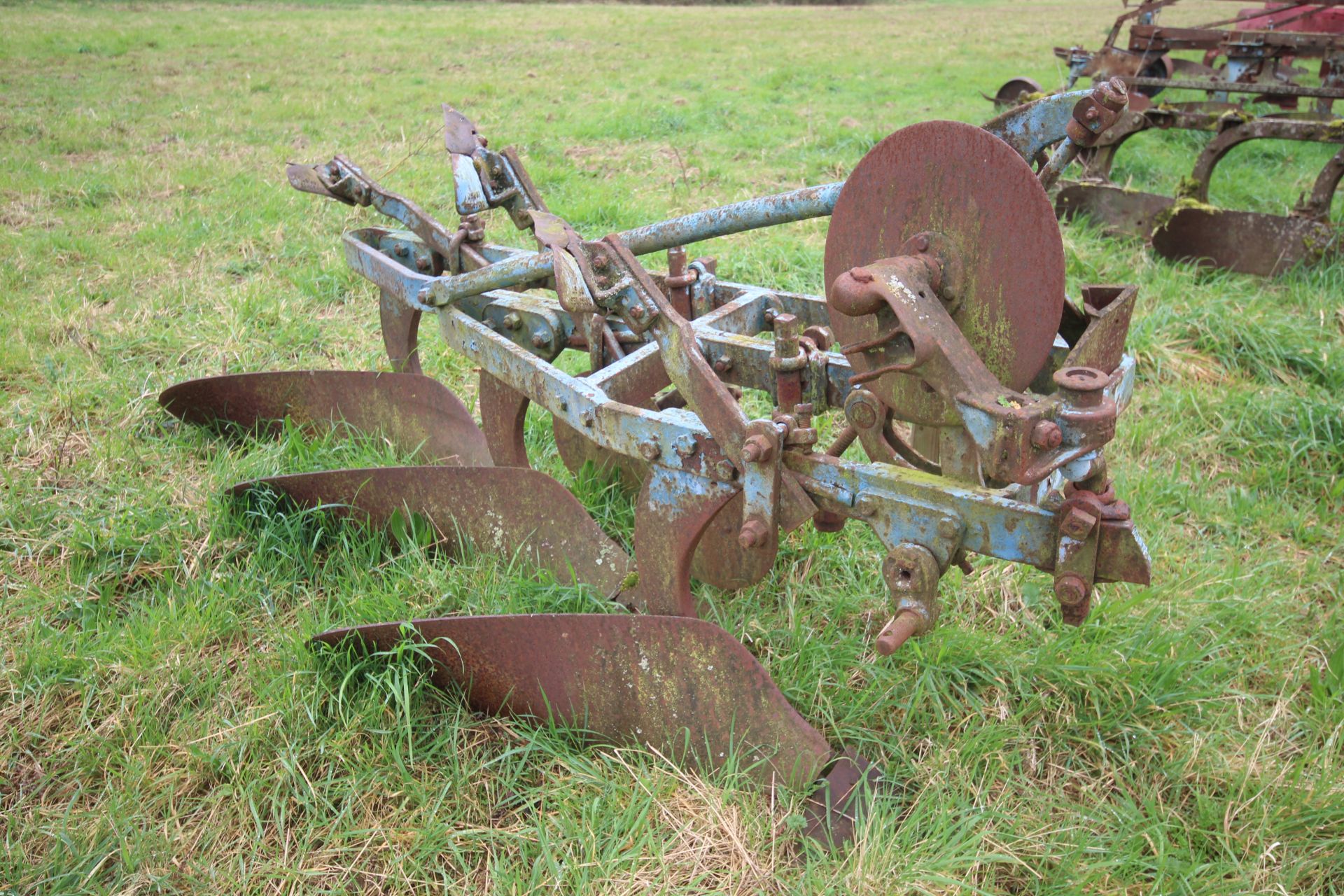 Ransomes TS59N 3 furrow conventional plough. With YL bodies, discs and skimmers. Owned from new.