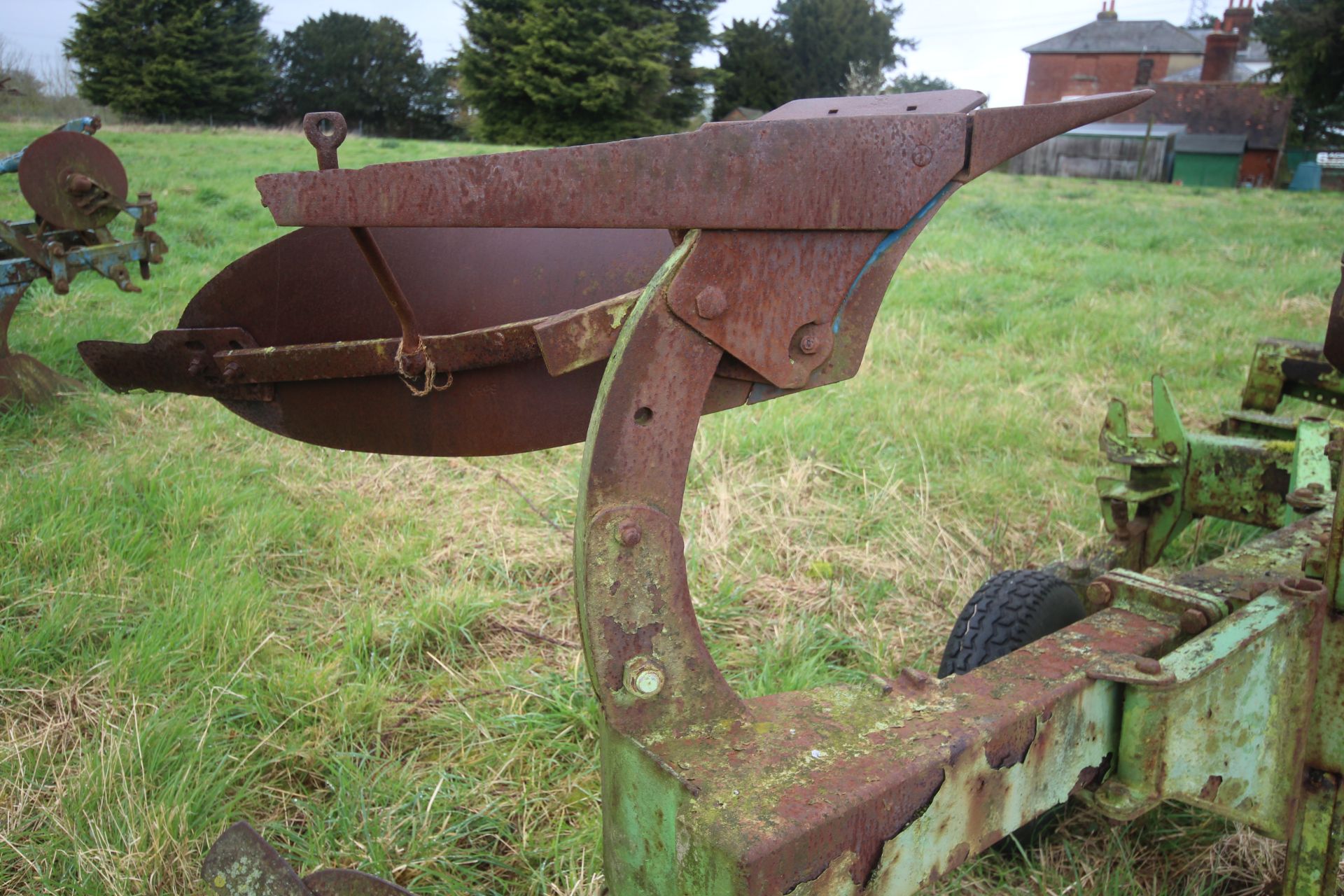 Dowdeswell 3+1 furrow reversible plough. - Image 15 of 28