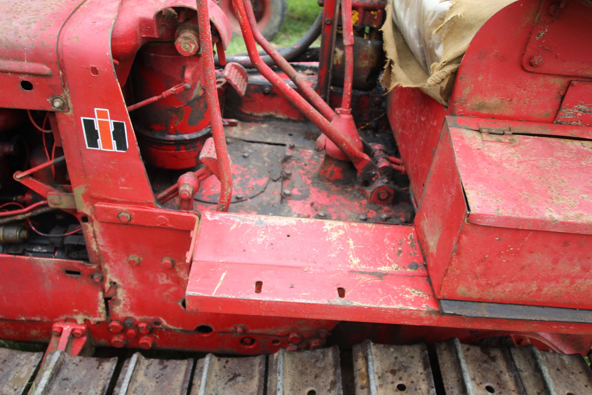 International BTD6 steel track crawler. Registration TPU 467E (expired). Serial Number 9856. With - Image 12 of 40