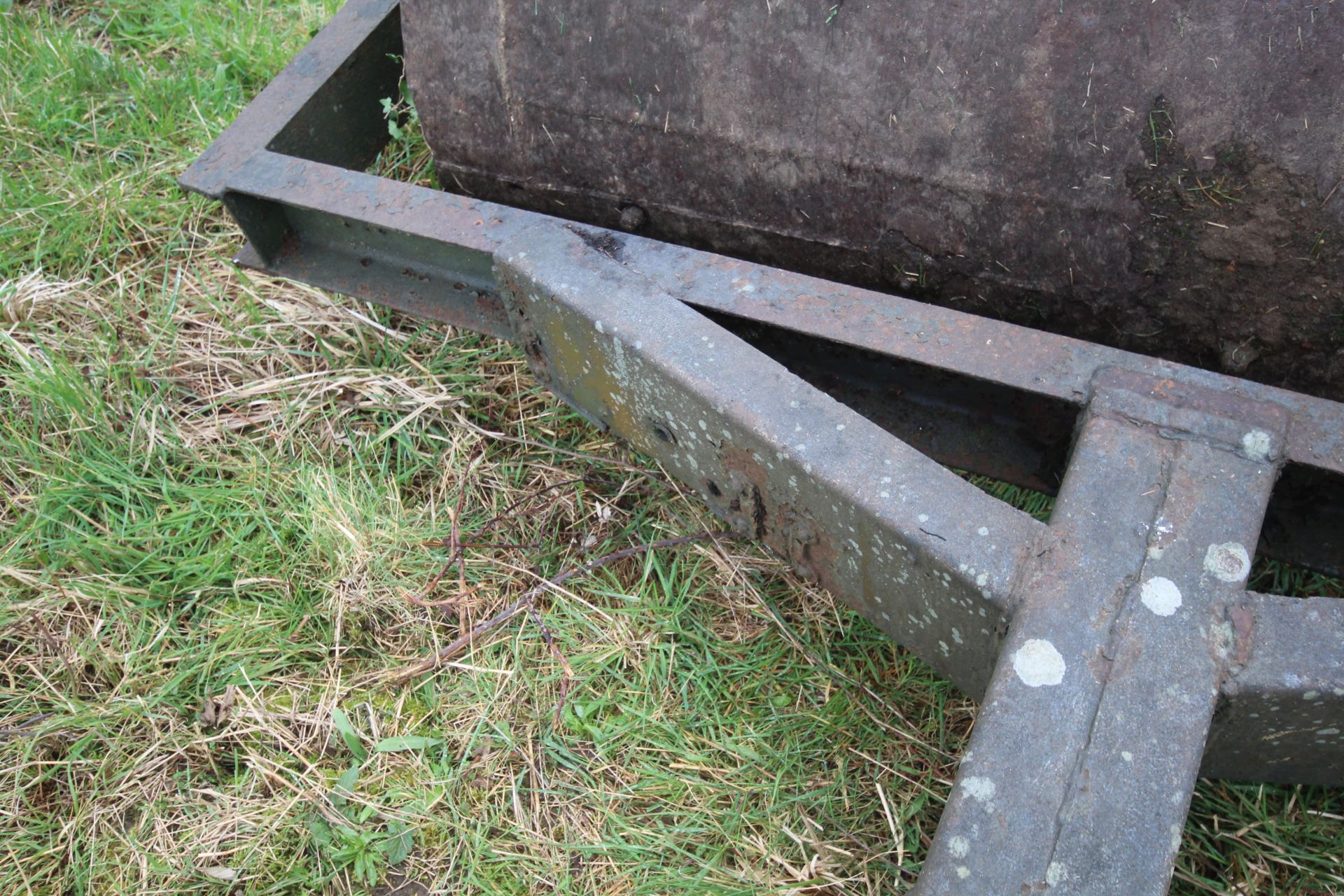 Farm made large concrete filled flat roll. - Image 10 of 15