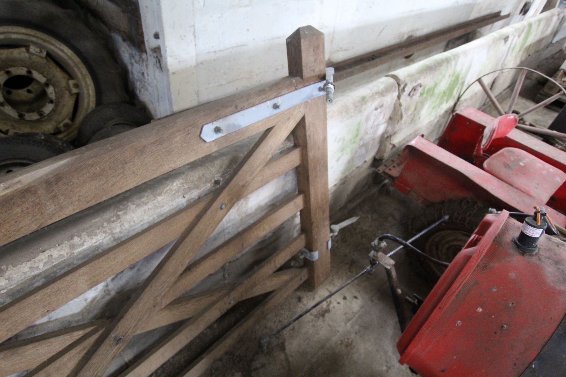Unused 12ft wooden gate. - Image 5 of 5