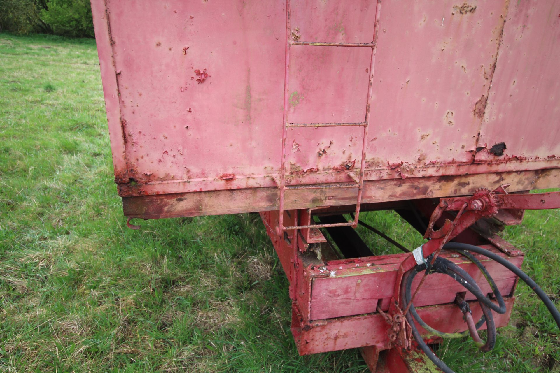 10T single axle lorry conversion tipping trailer. With twin wheels and steel body. Ex-Leyland - Image 9 of 51