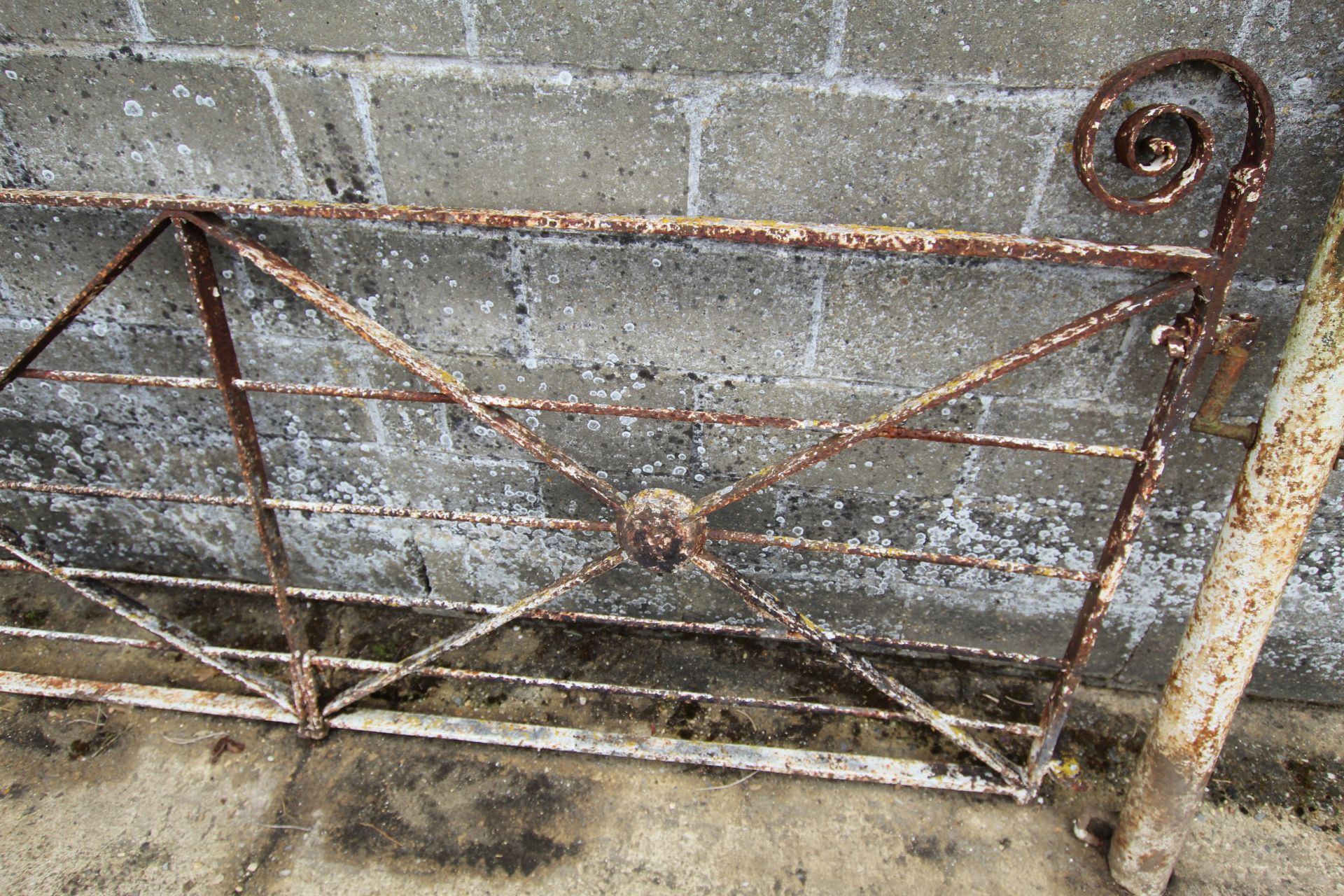 Approx. 10ft ornate metal gate with slam post and - Image 3 of 6