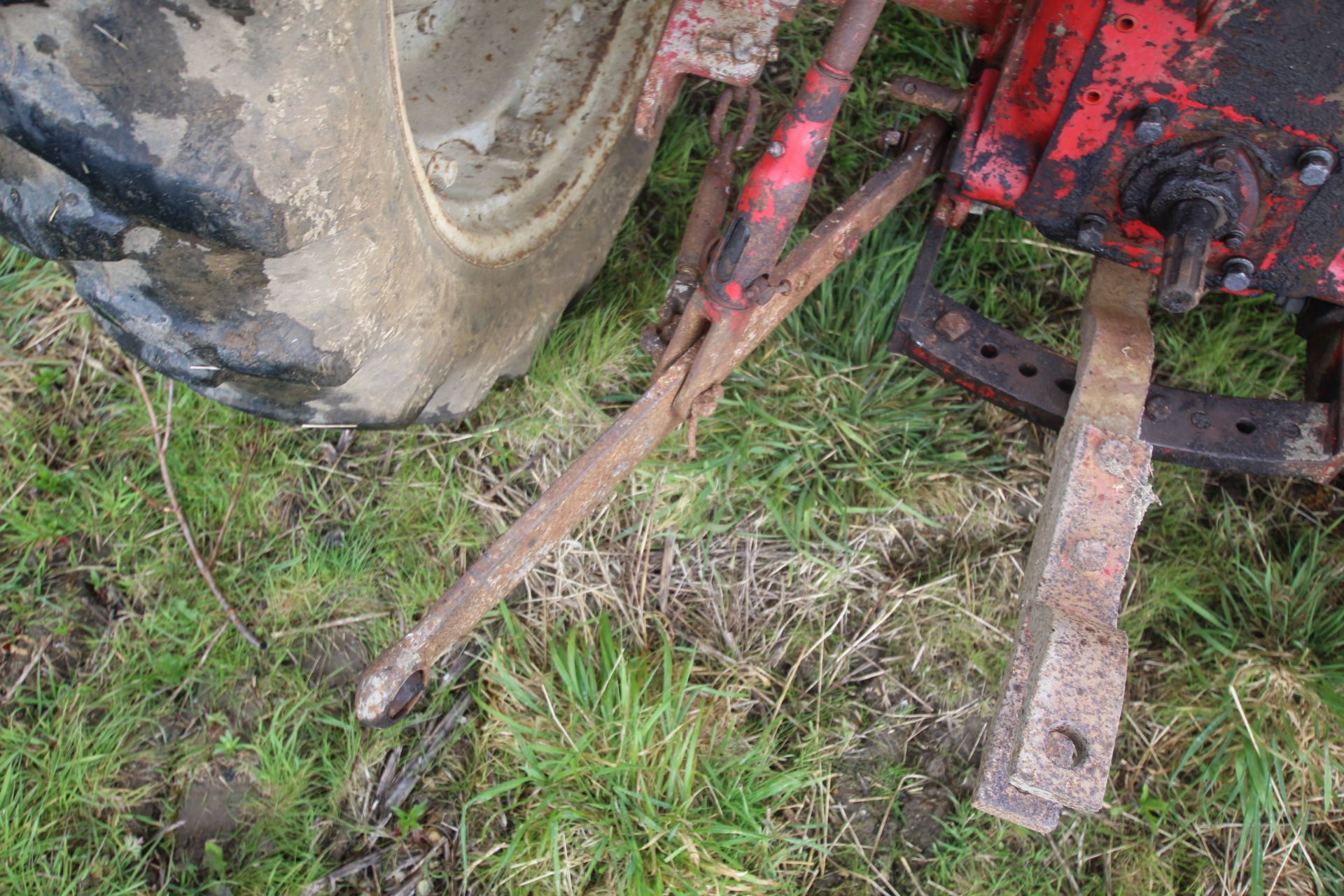 McCormick 434 2WD tractor. Registration FDX4 58D (expired). Serial No. B/2894. With Quicke loader ( - Image 23 of 58