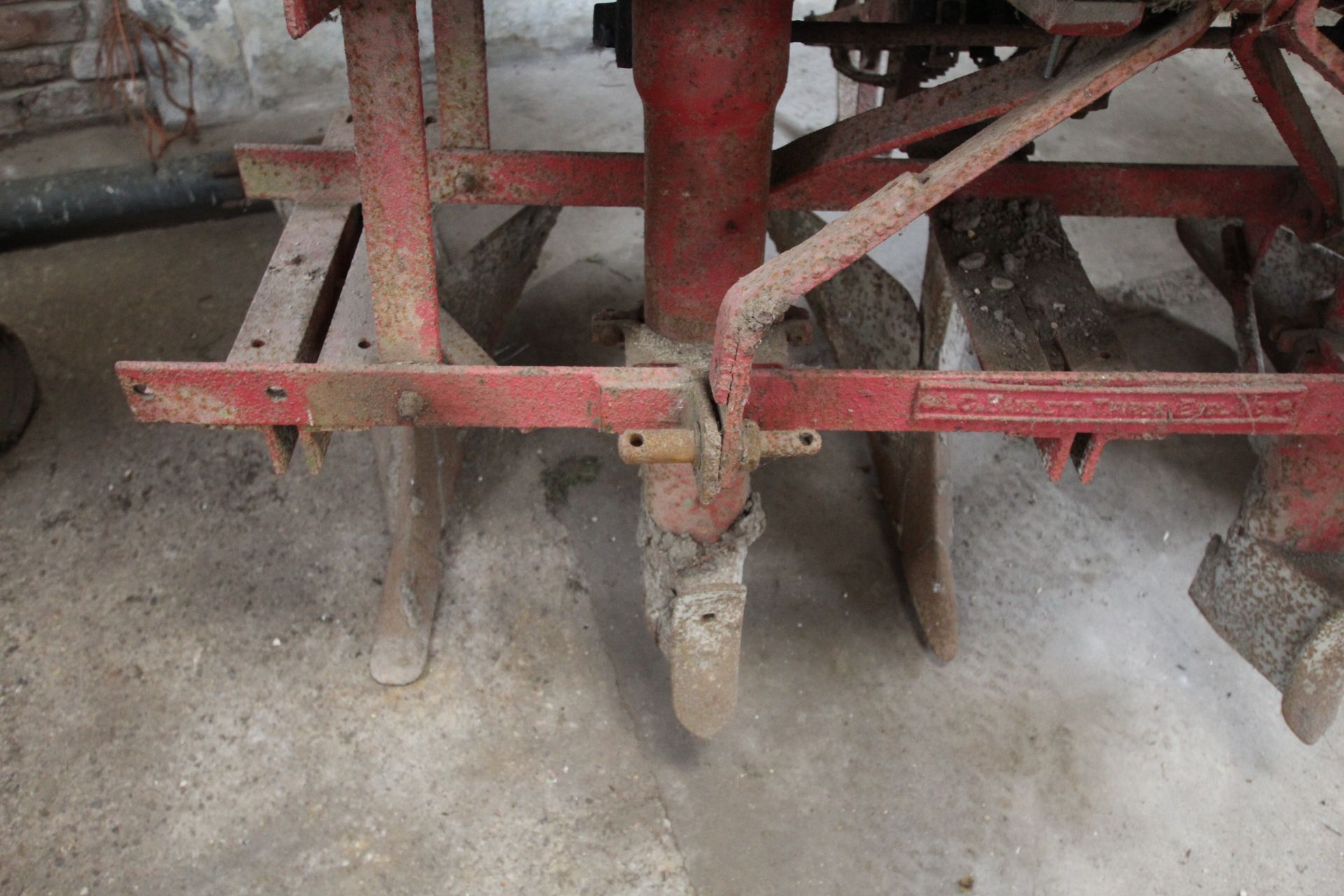 Bamlett two row potato planter. - Bild 2 aus 9