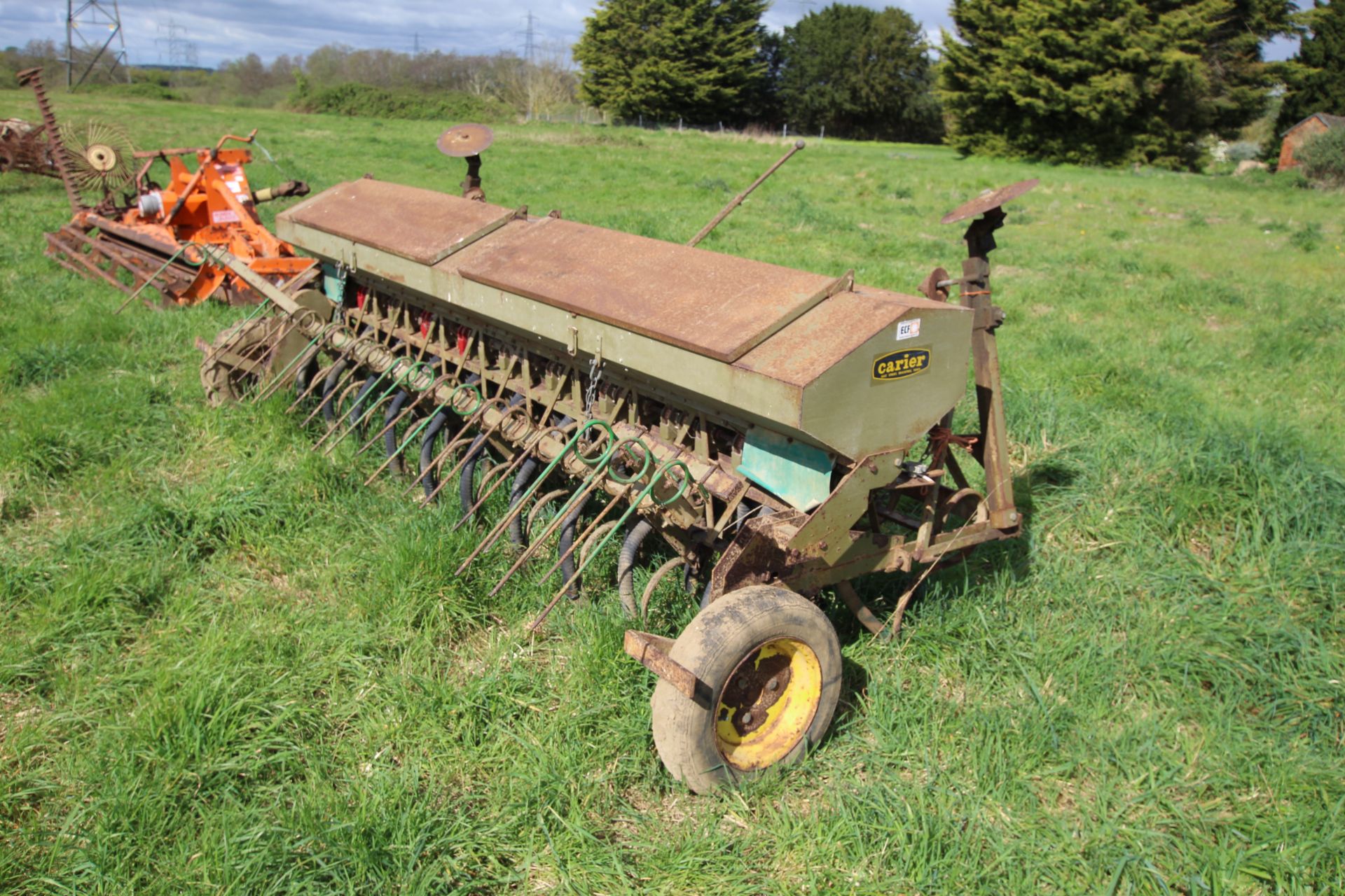 Carier 4m spring tine drill. Owned from new. - Image 2 of 19