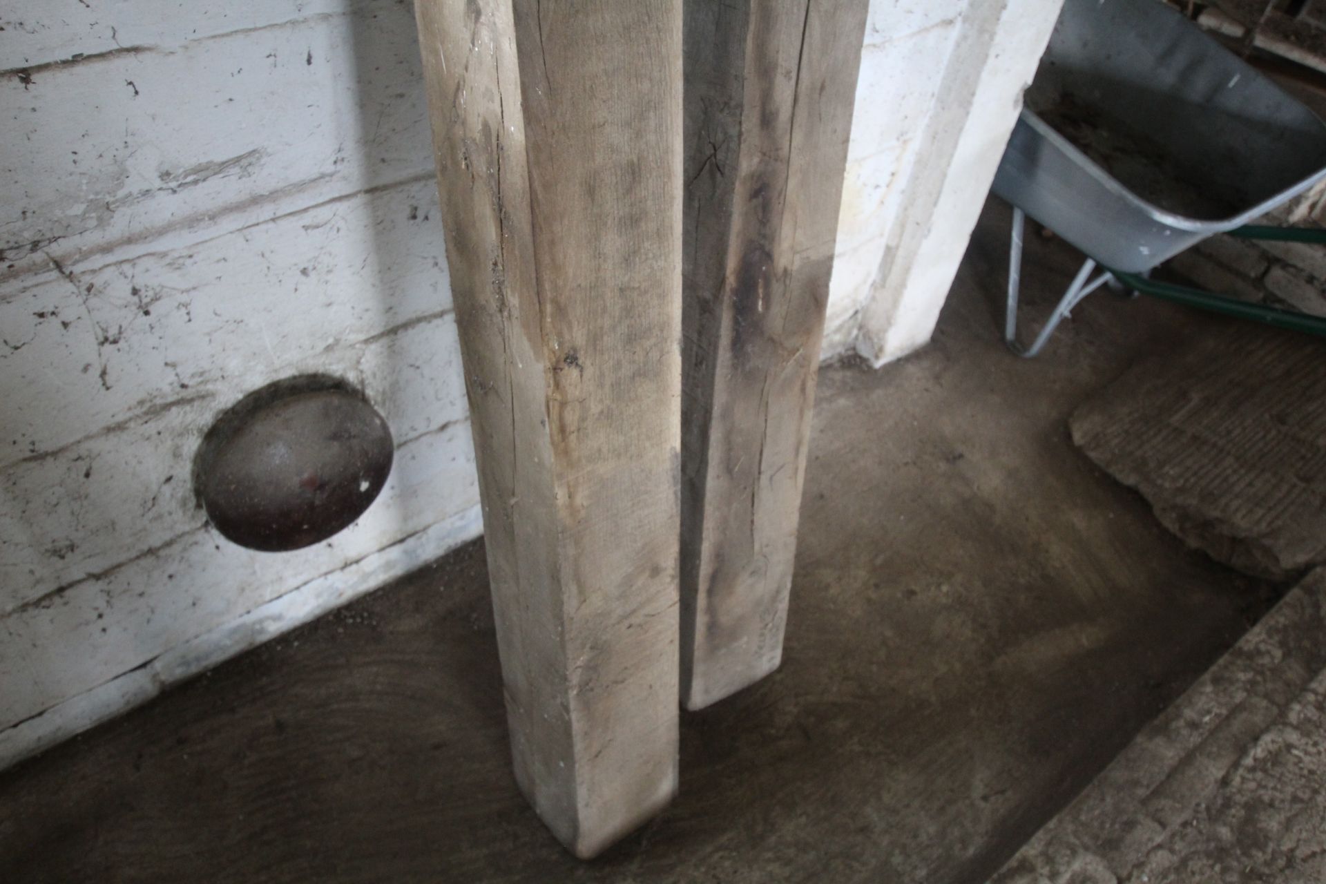 Pair unused 7in x 7in x 7ft wooden gate posts. - Image 3 of 3