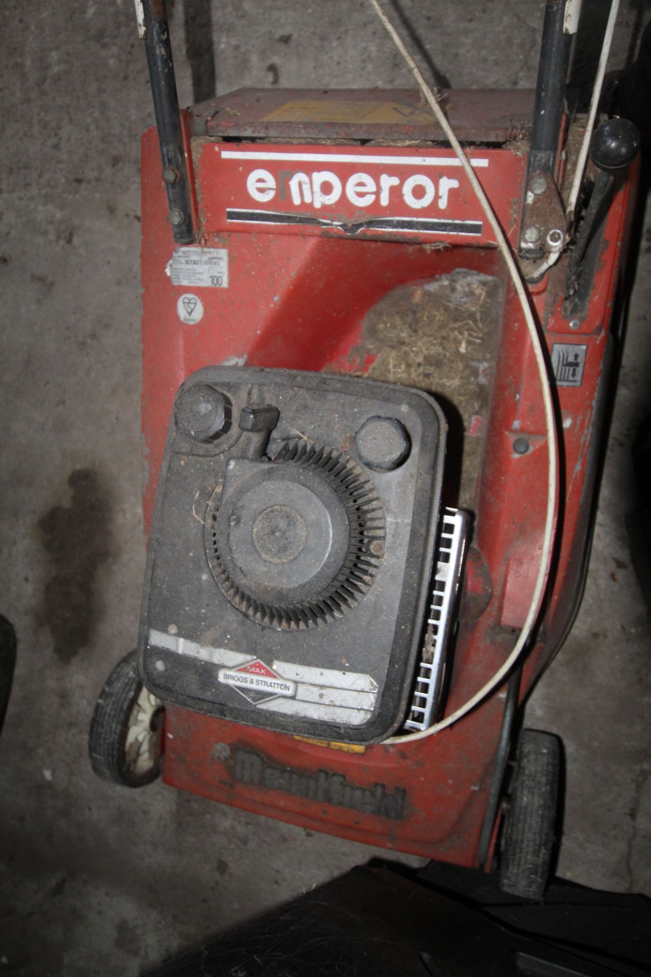 Mountfield Emperor self propelled mower with rolle - Image 5 of 7