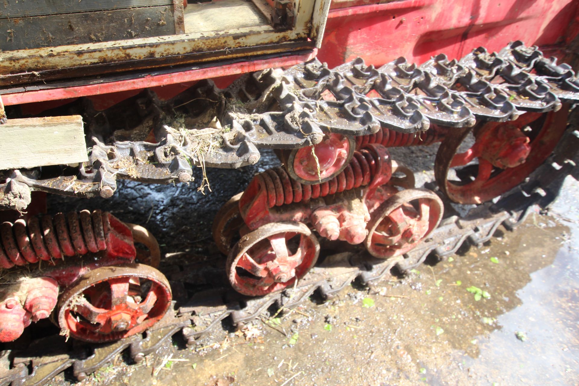 Belarus 750 four-cylinder diesel engine steel track crawler. Registration GMU 427N. Date of first - Image 29 of 45