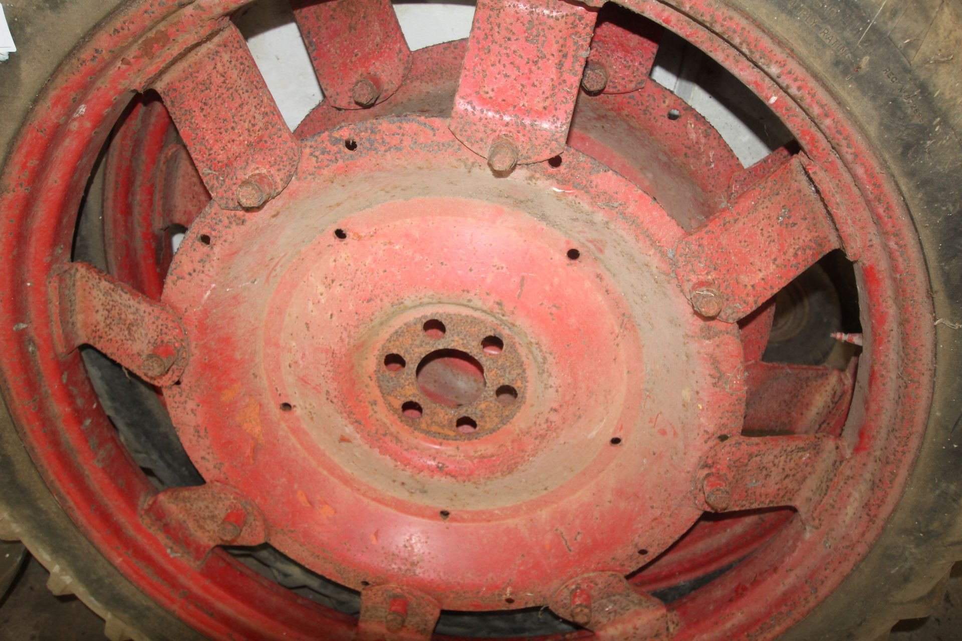 Pair of 6.50/44 row crop wheels and tyres with International centres. - Bild 2 aus 4