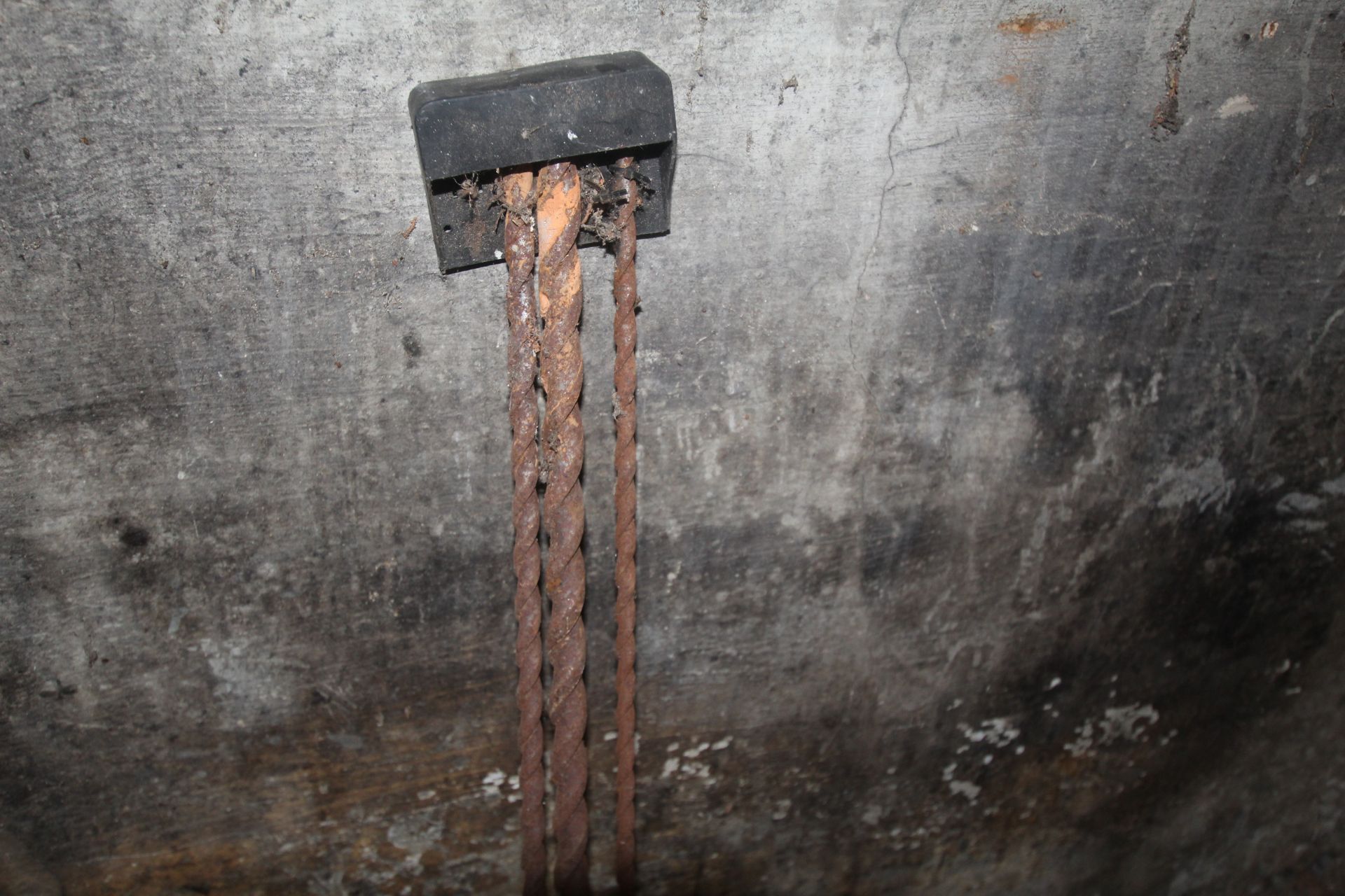 Tray of various drill bits including large Hilka SDS bits, bit and braces etc. - Image 2 of 2