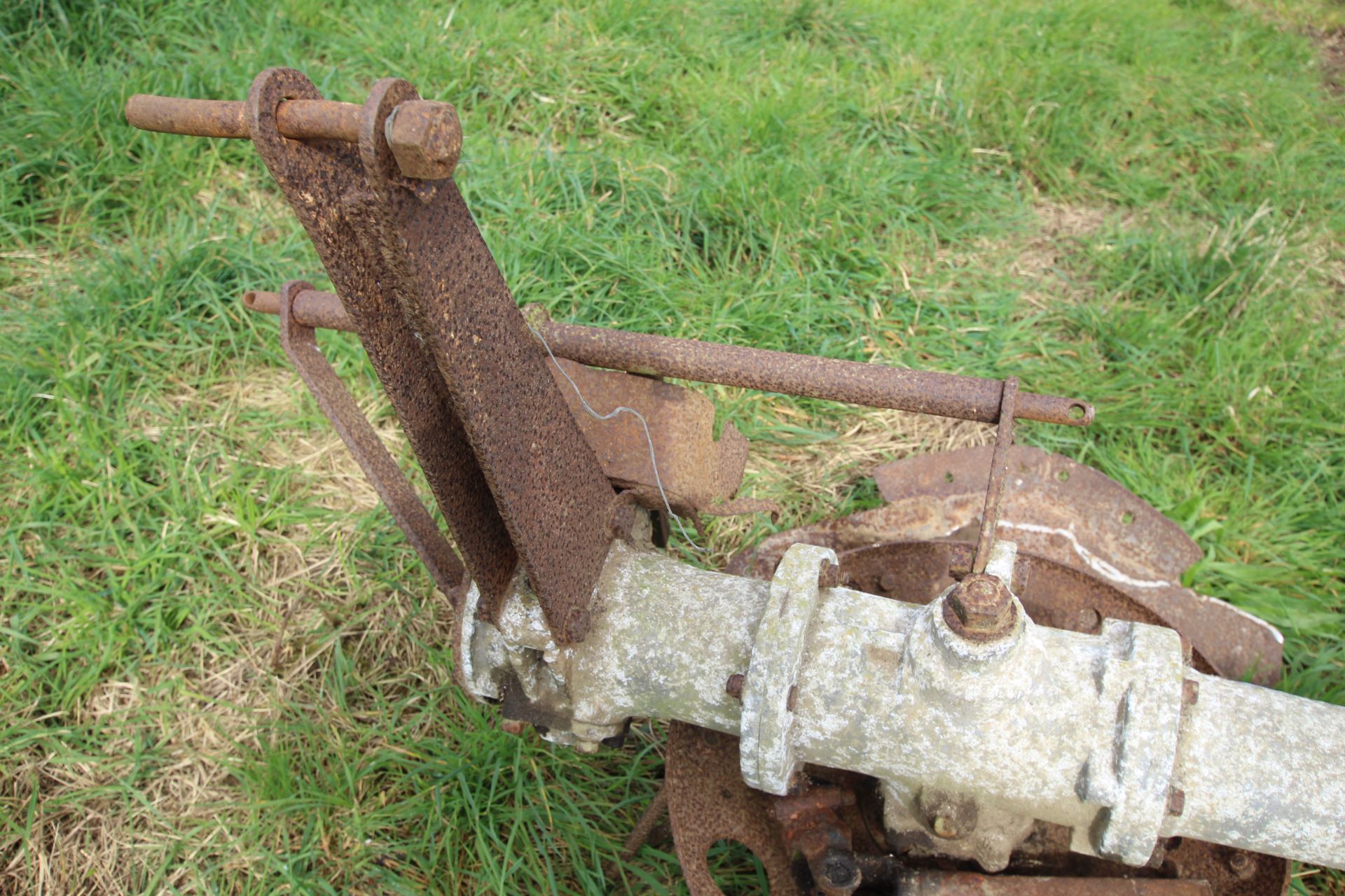 Ferguson PTO driven potato spinner. - Image 8 of 8