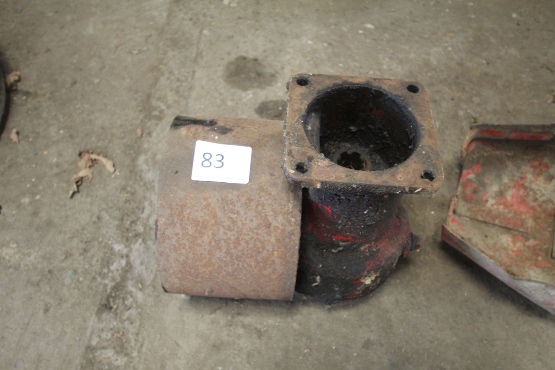 International PTO driven pulley and PTO guard. - Image 2 of 5