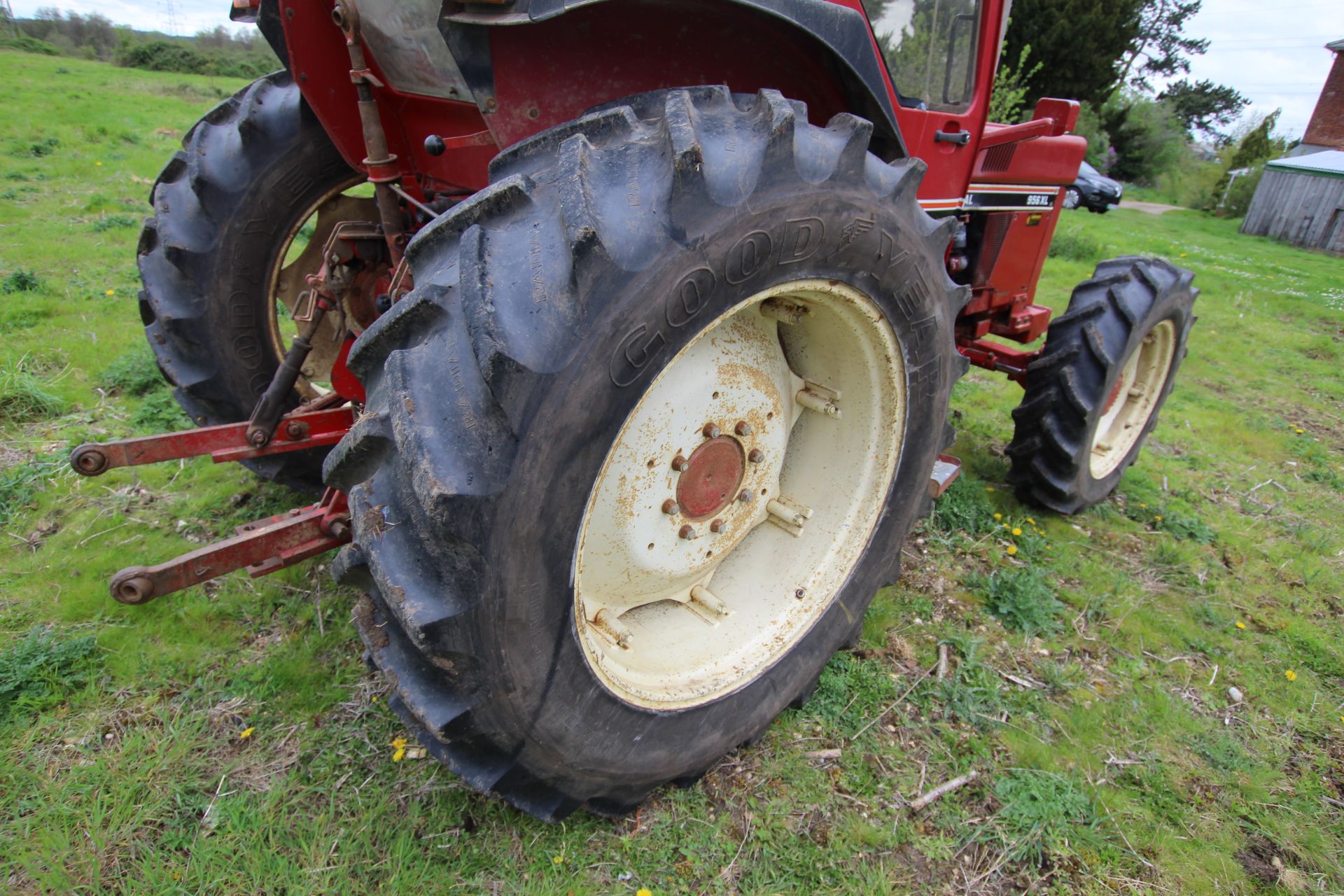 International 956 XL 4WD tractor. Registration ADX 134Y. Date of first registration 08/10/1982. 6, - Image 33 of 55