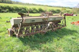 Carier 4m spring tine drill. Owned from new.